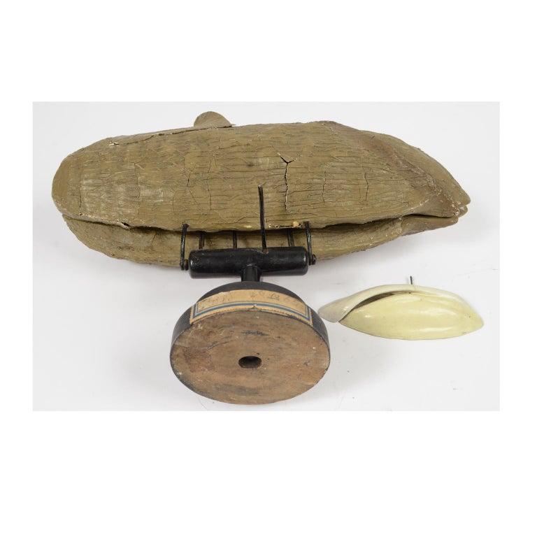 Enlarged model of the wheat seed decomposable in 3 parts made of painted papier-mâché. French manufacture of the late 19th-early 20th century. Good condition, some cracks, breaks and a lack. 50 x 14 cm, 19.68 x 5.5 inches, height with base 26 cm,
