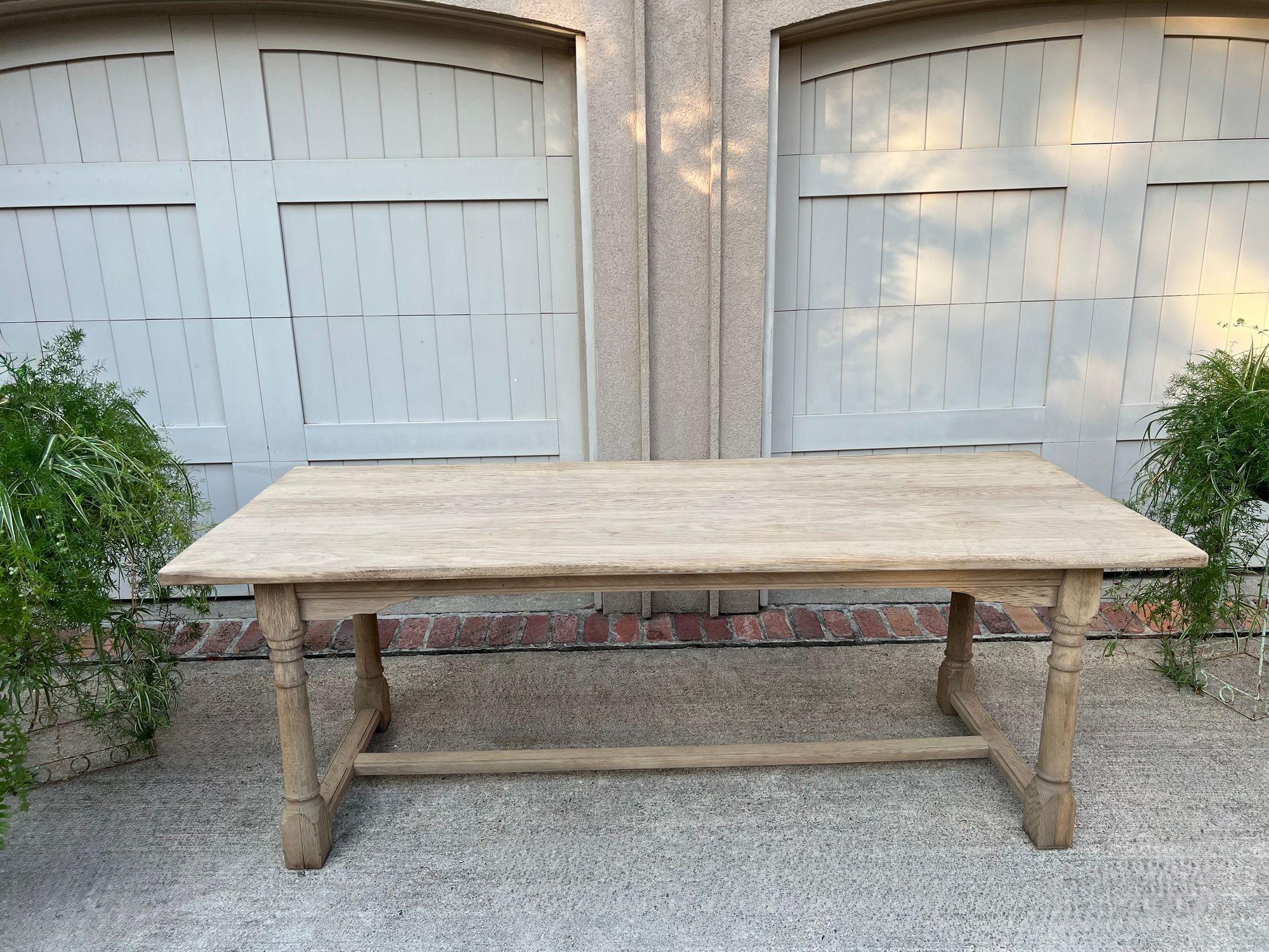 Antique French Dining Farm Bakers Table Bleached Oak Baluster Leg c1920 In Good Condition For Sale In Shreveport, LA
