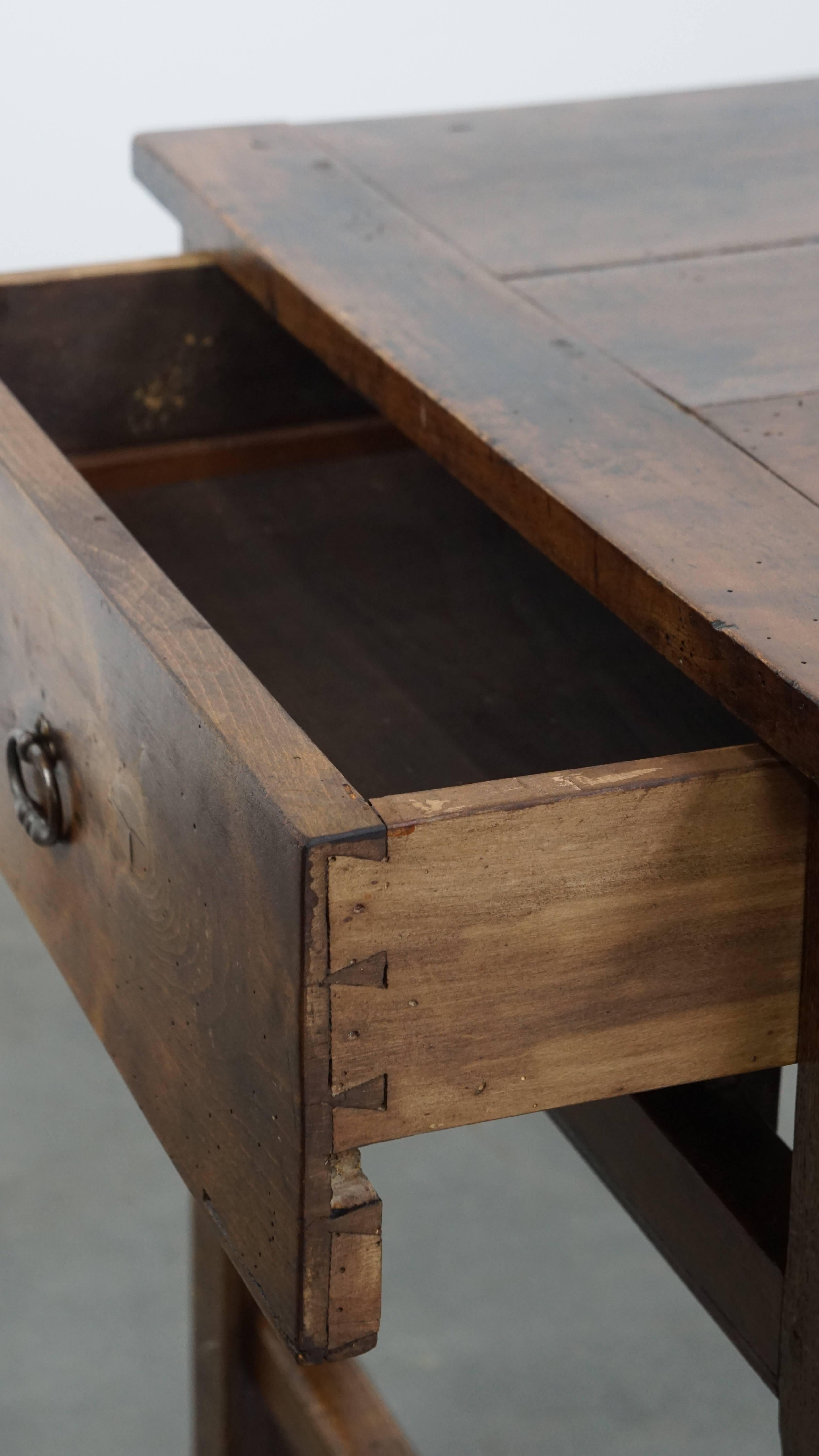 Antique French Dining Table in Fruitwood from the 18th Century with 2 Drawers For Sale 3