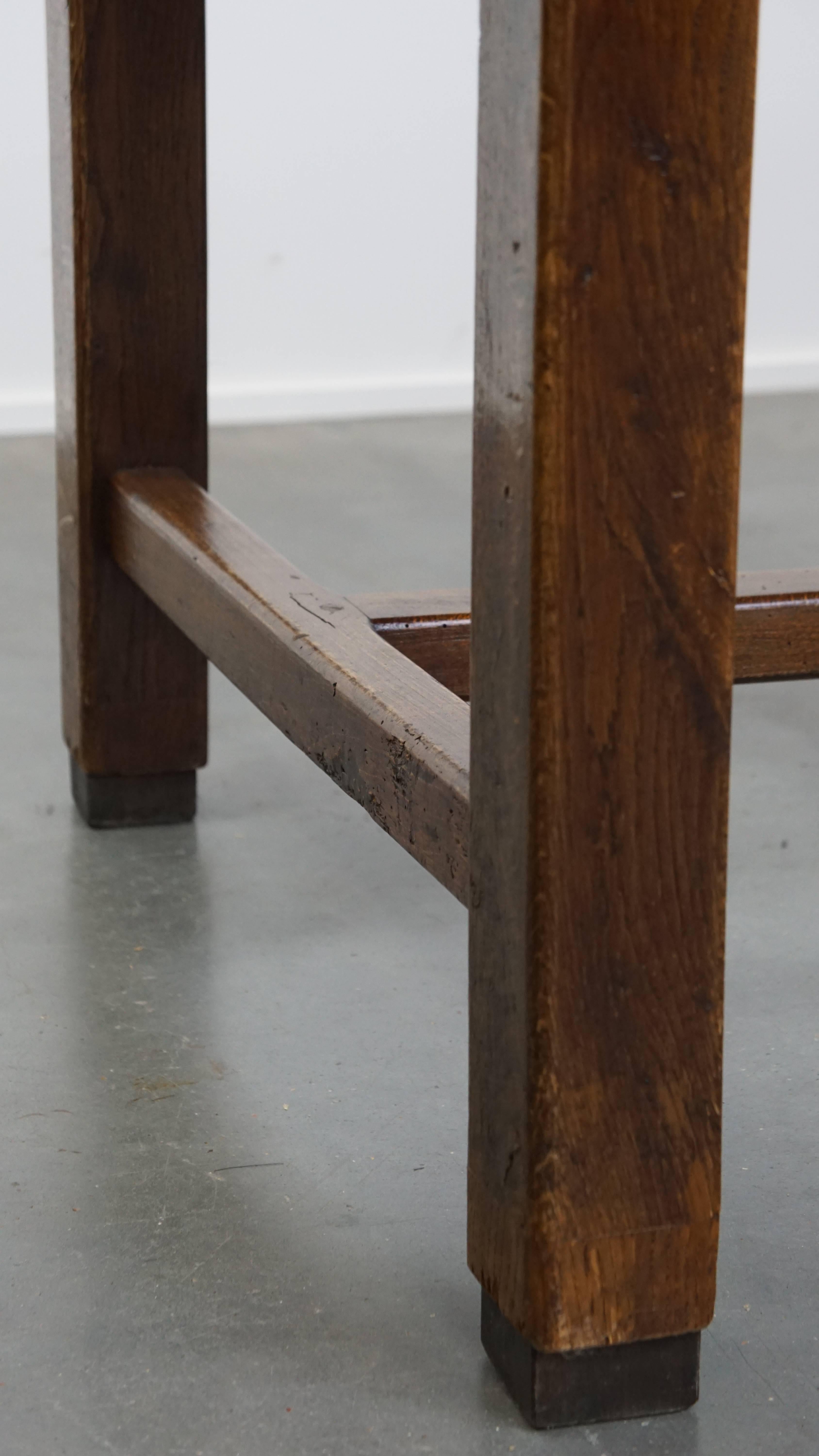 Antique French Dining Table in Fruitwood from the 18th Century with 2 Drawers For Sale 4