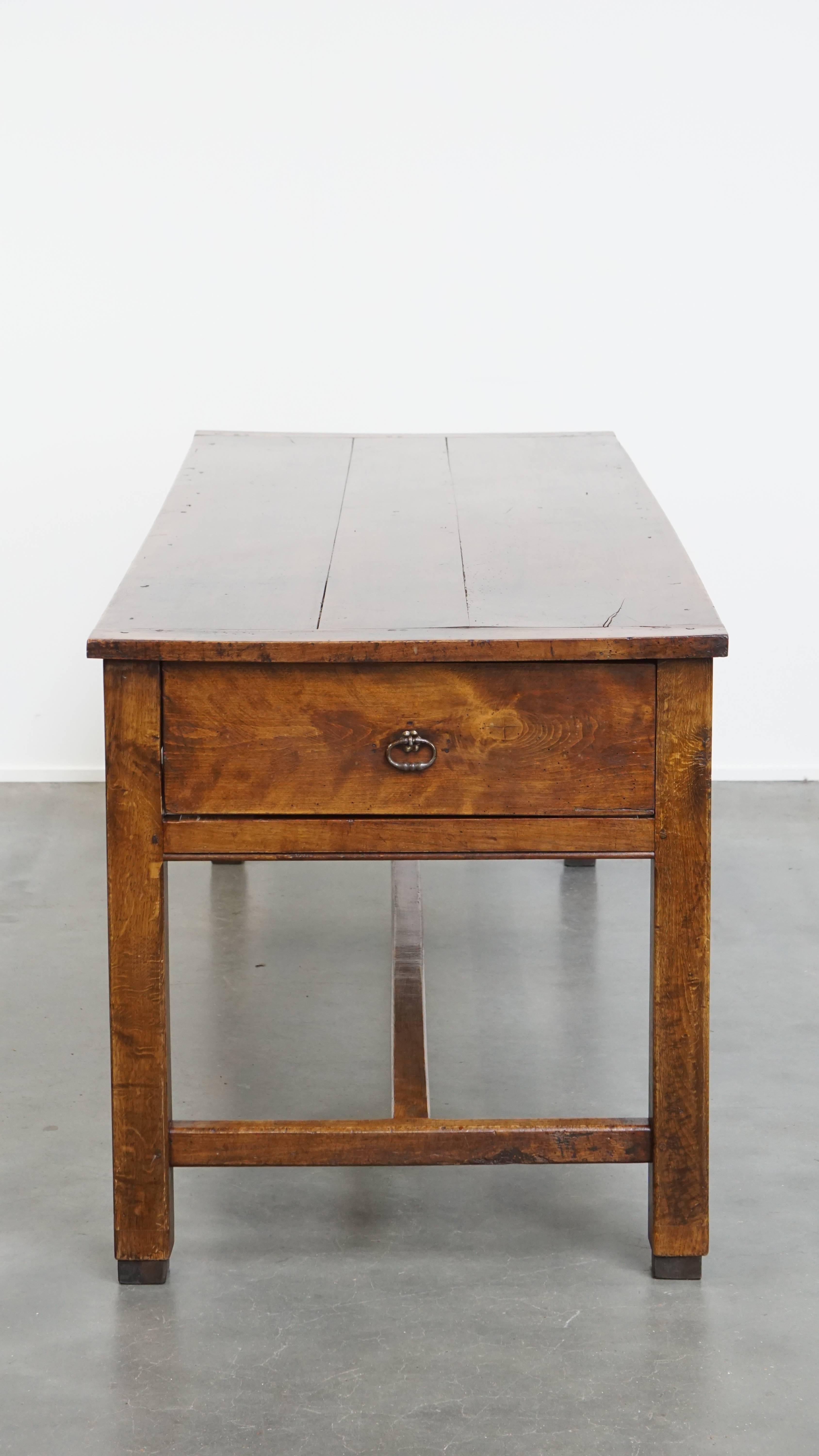Classical Roman Antique French Dining Table in Fruitwood from the 18th Century with 2 Drawers For Sale