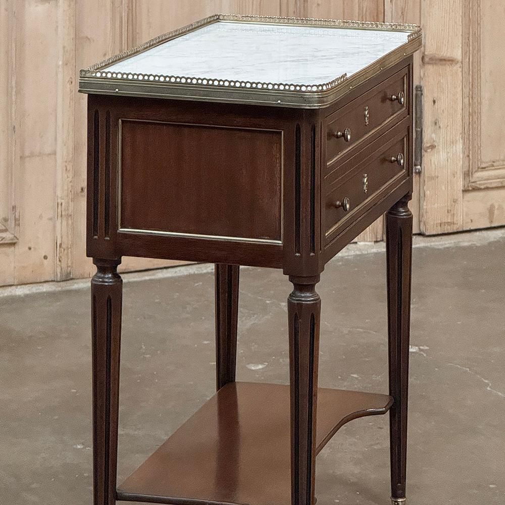 Antique French Directoire Mahogany End Table with Carrara Marble For Sale 6