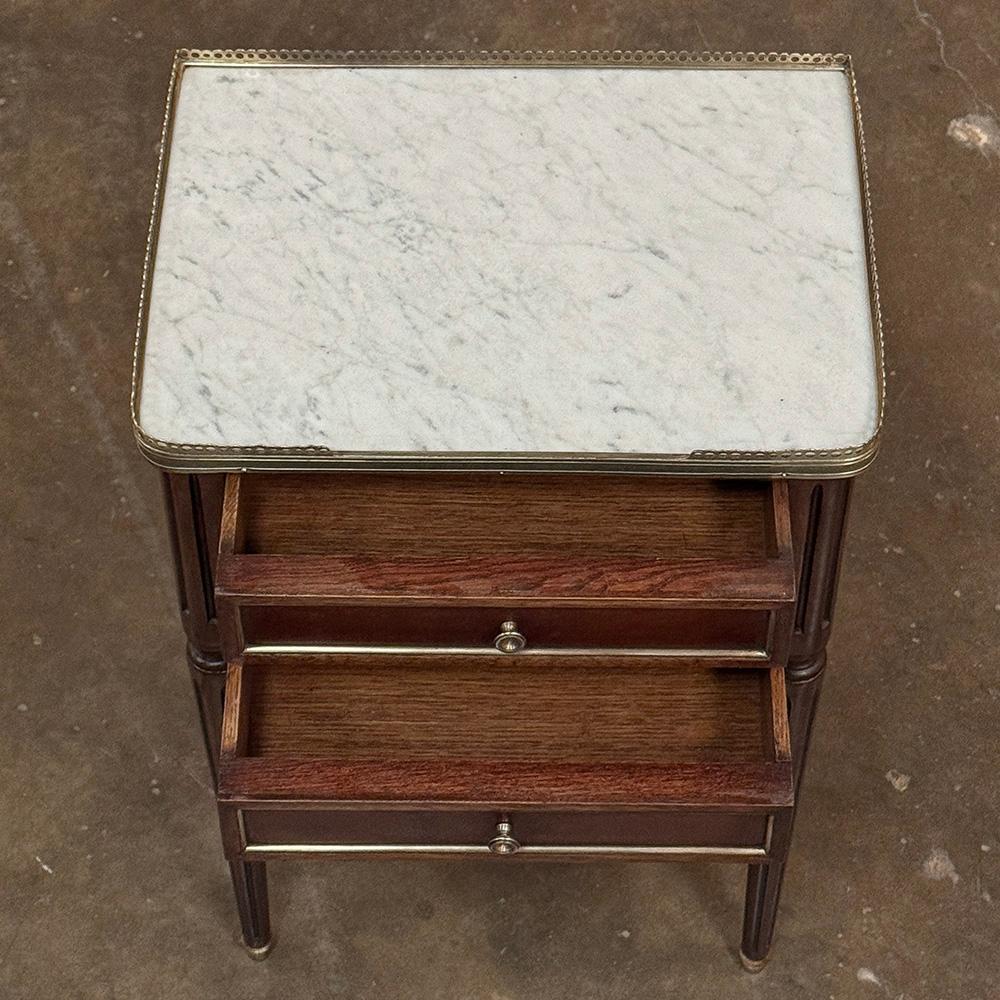 Antique French Directoire Mahogany End Table with Carrara Marble For Sale 6