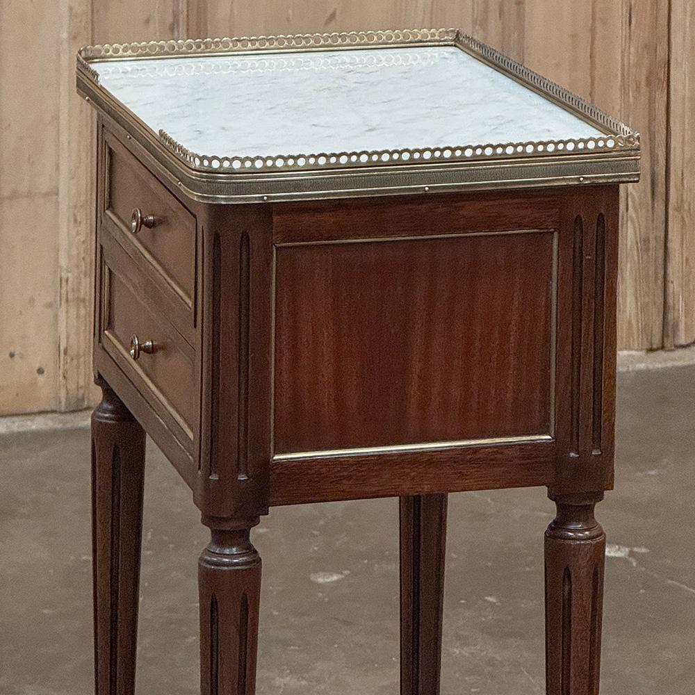 Antique French Directoire Mahogany End Table with Carrara Marble For Sale 9