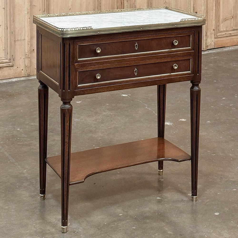 Antique French Directoire Mahogany End Table with Carrara Marble In Good Condition For Sale In Dallas, TX