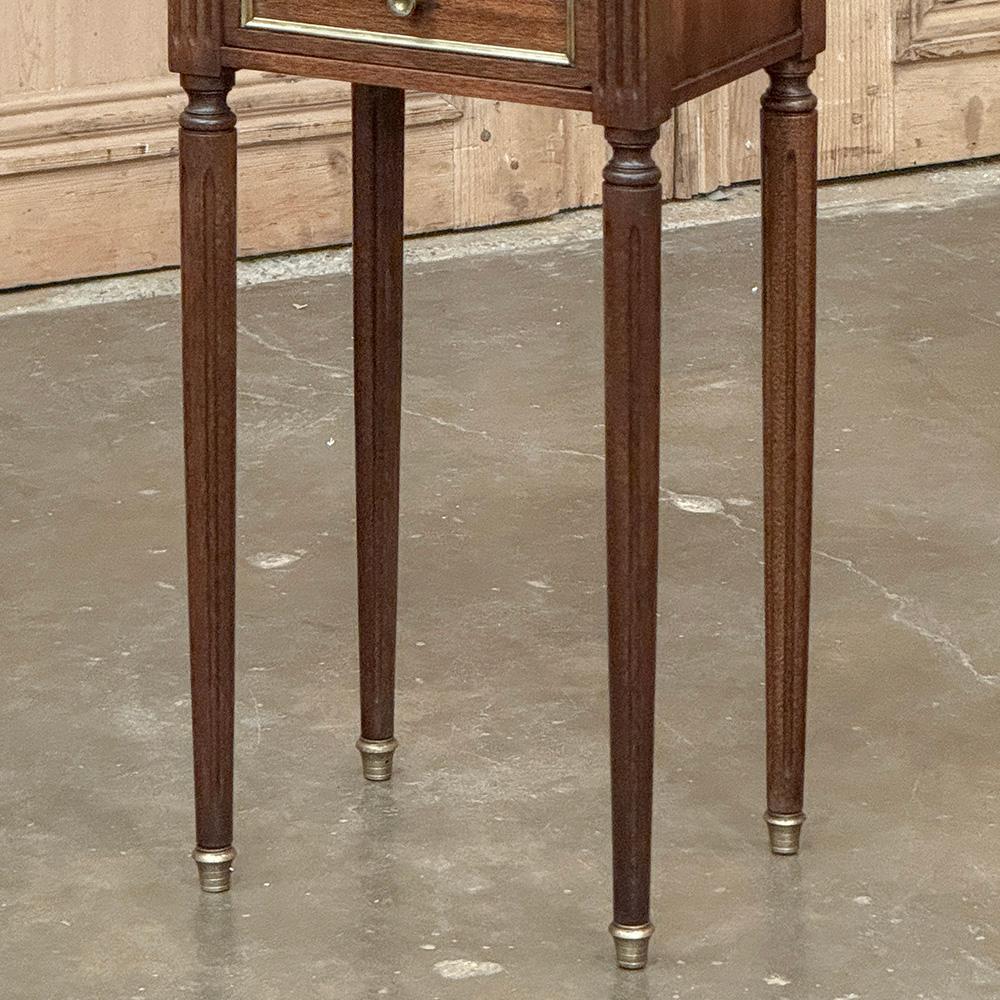 Antique French Directoire Mahogany End Table with Carrara Marble For Sale 2