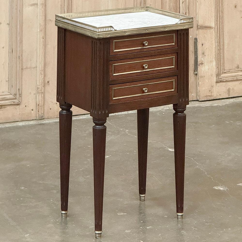 Hand-Crafted Antique French Directoire Neoclassical End Table with Carrara Marble For Sale