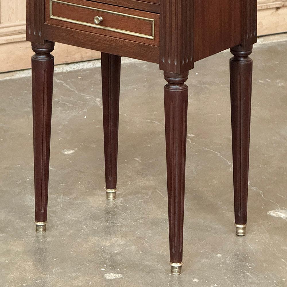 Antique French Directoire Neoclassical End Table with Carrara Marble For Sale 2