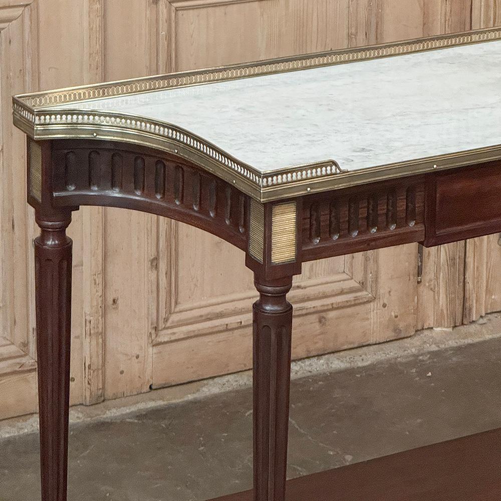 Antique French Directoire Consola Neoclásica de Caoba con Mármol de Carrara en venta 5