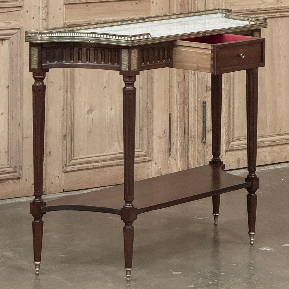 Antique French Directoire Consola Neoclásica de Caoba con Mármol de Carrara en venta 6
