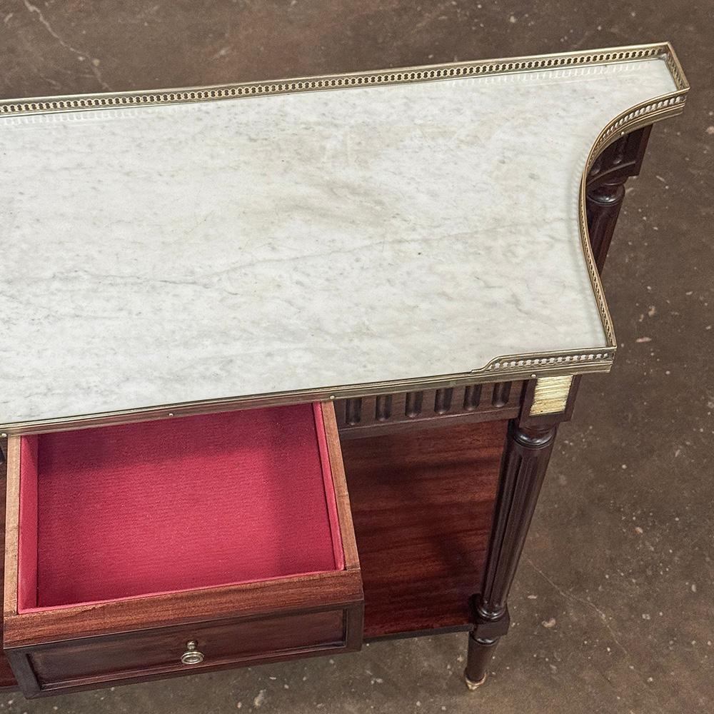 Antique French Directoire Consola Neoclásica de Caoba con Mármol de Carrara en venta 9