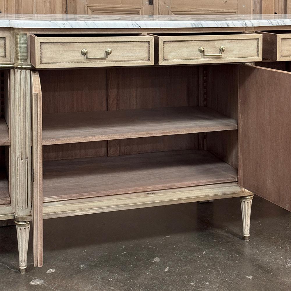 Antique French Directoire Buffet rayado con tapa de mármol de Carrara en venta 6