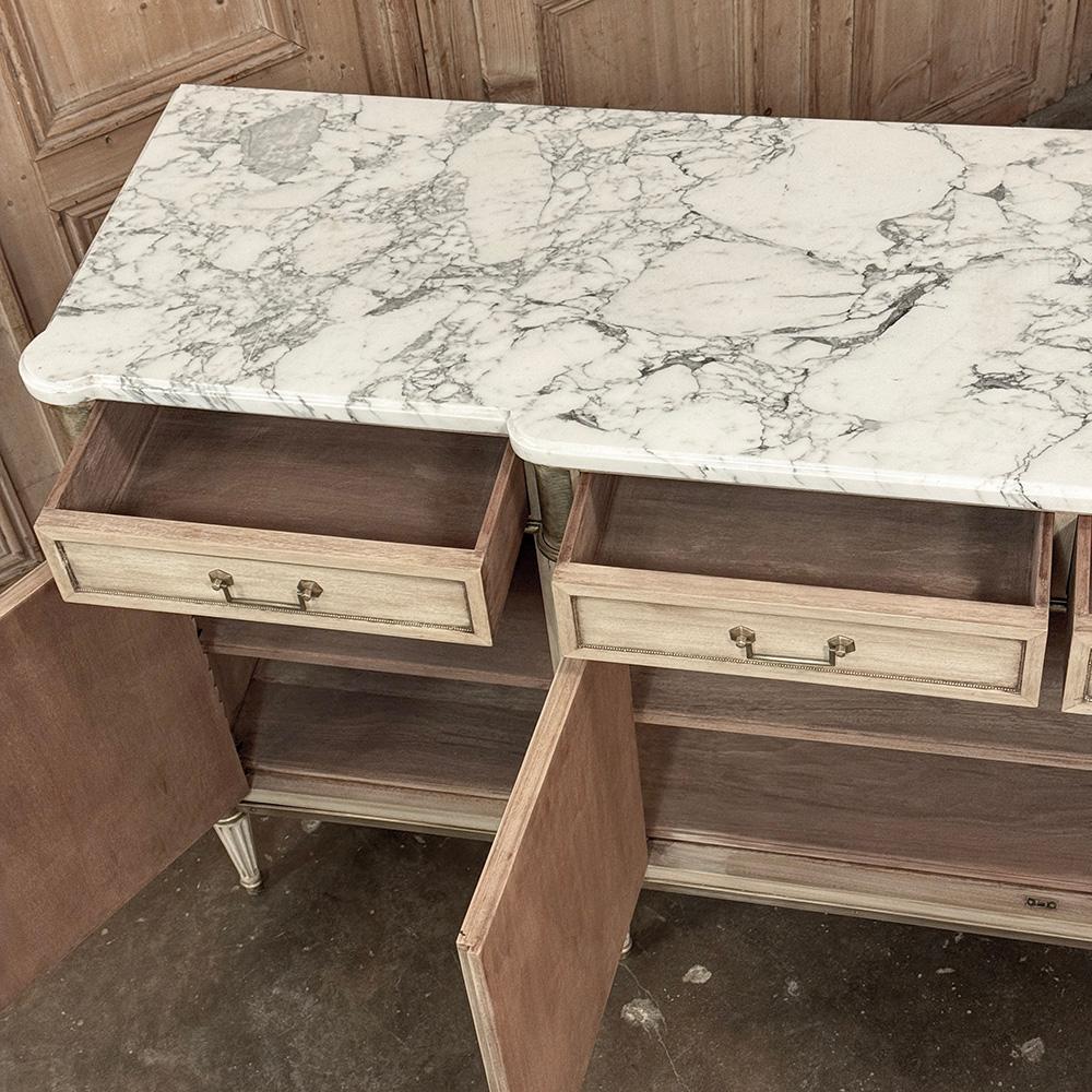 Antique French Directoire Buffet rayado con tapa de mármol de Carrara en venta 9