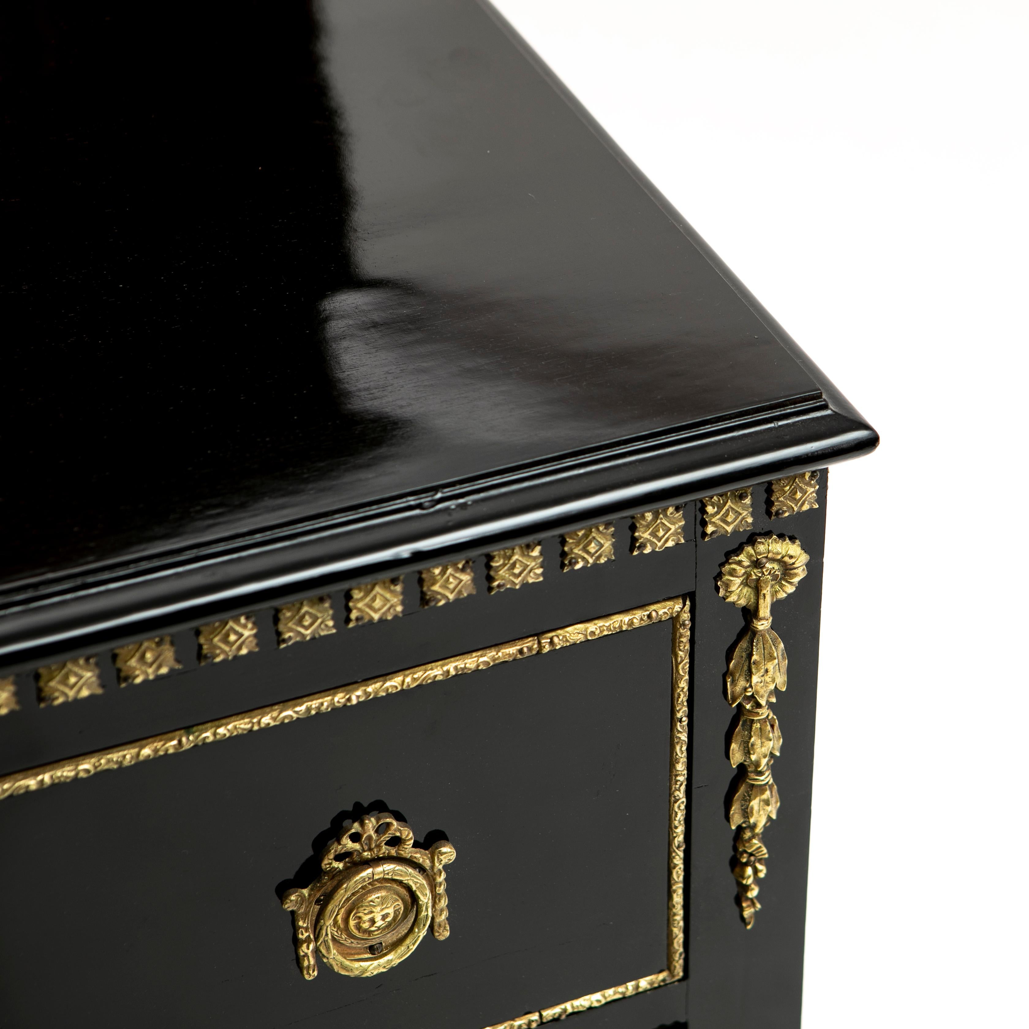 Antique French Directoire Style Black Polished Mahogany Commode 4