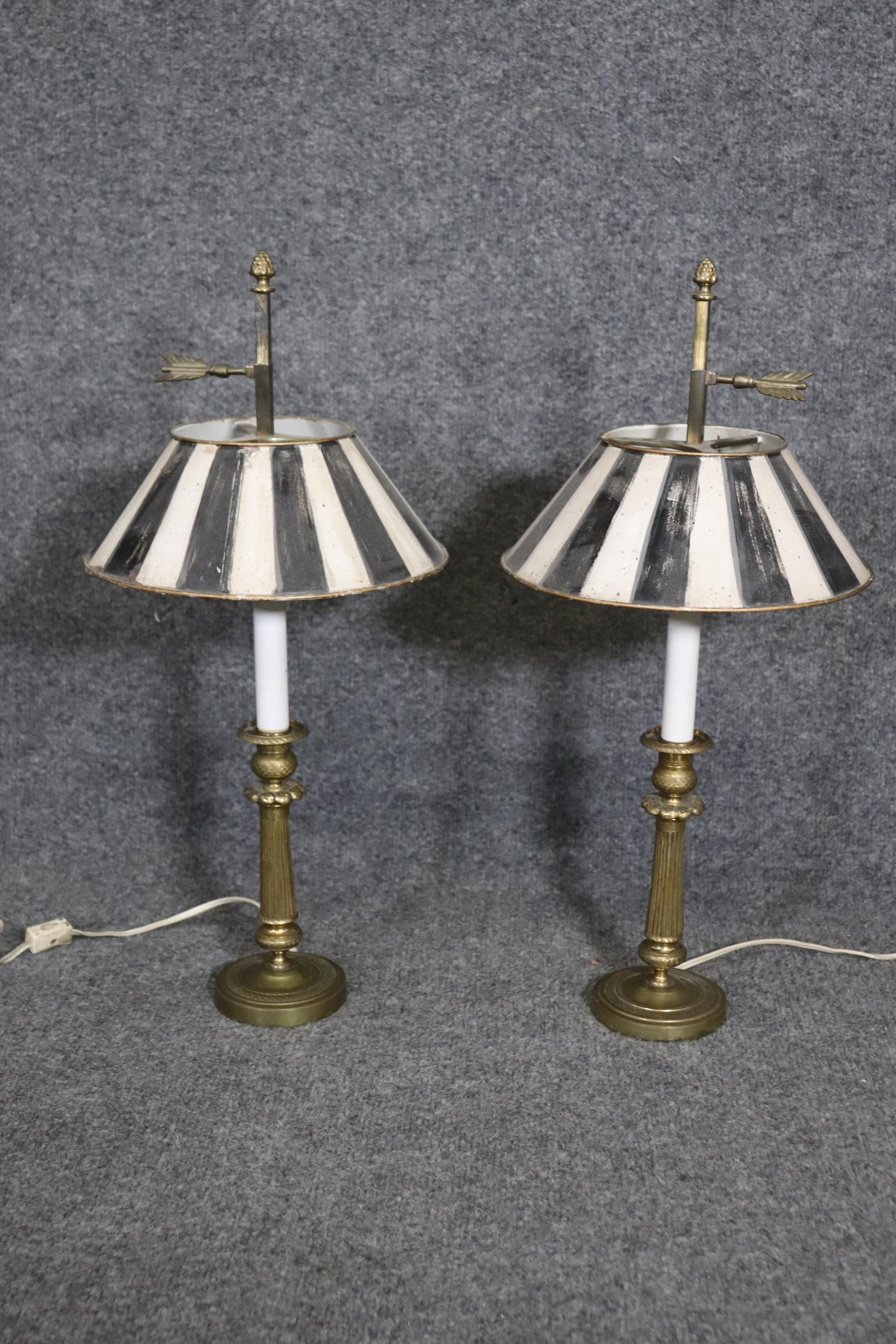 Antique French Directoire Style Brass Table Bedside Lamps In Good Condition In Swedesboro, NJ