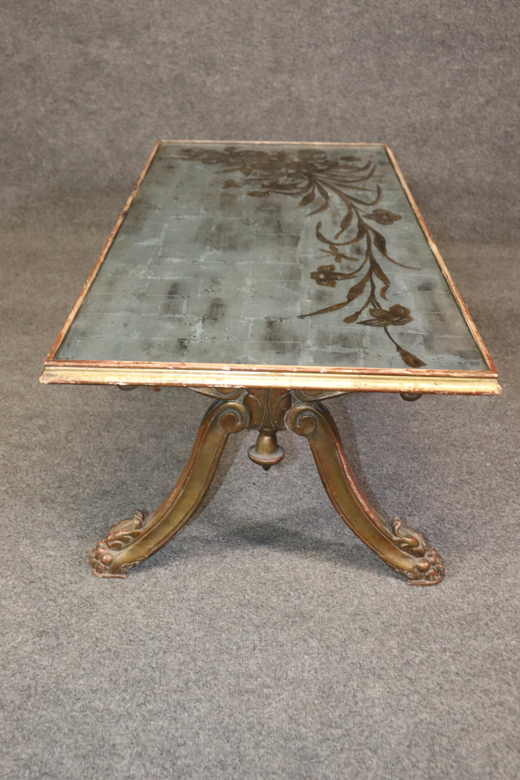 Antique French Directoire Style Eglomise Gilt Coffee Table Attributed to Jansen In Good Condition For Sale In Swedesboro, NJ