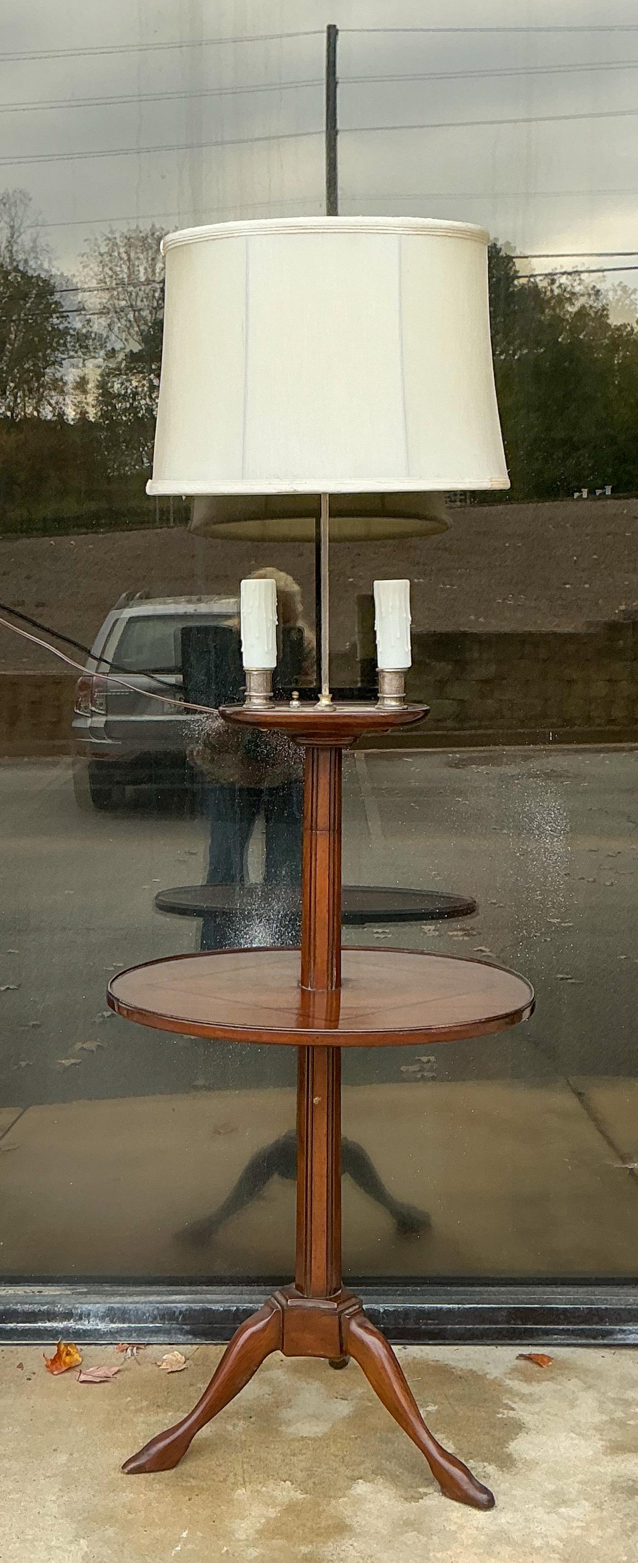 Antique French Directoire Style Floor Lamp W/ Table And Candelabra Bon état - En vente à Kennesaw, GA