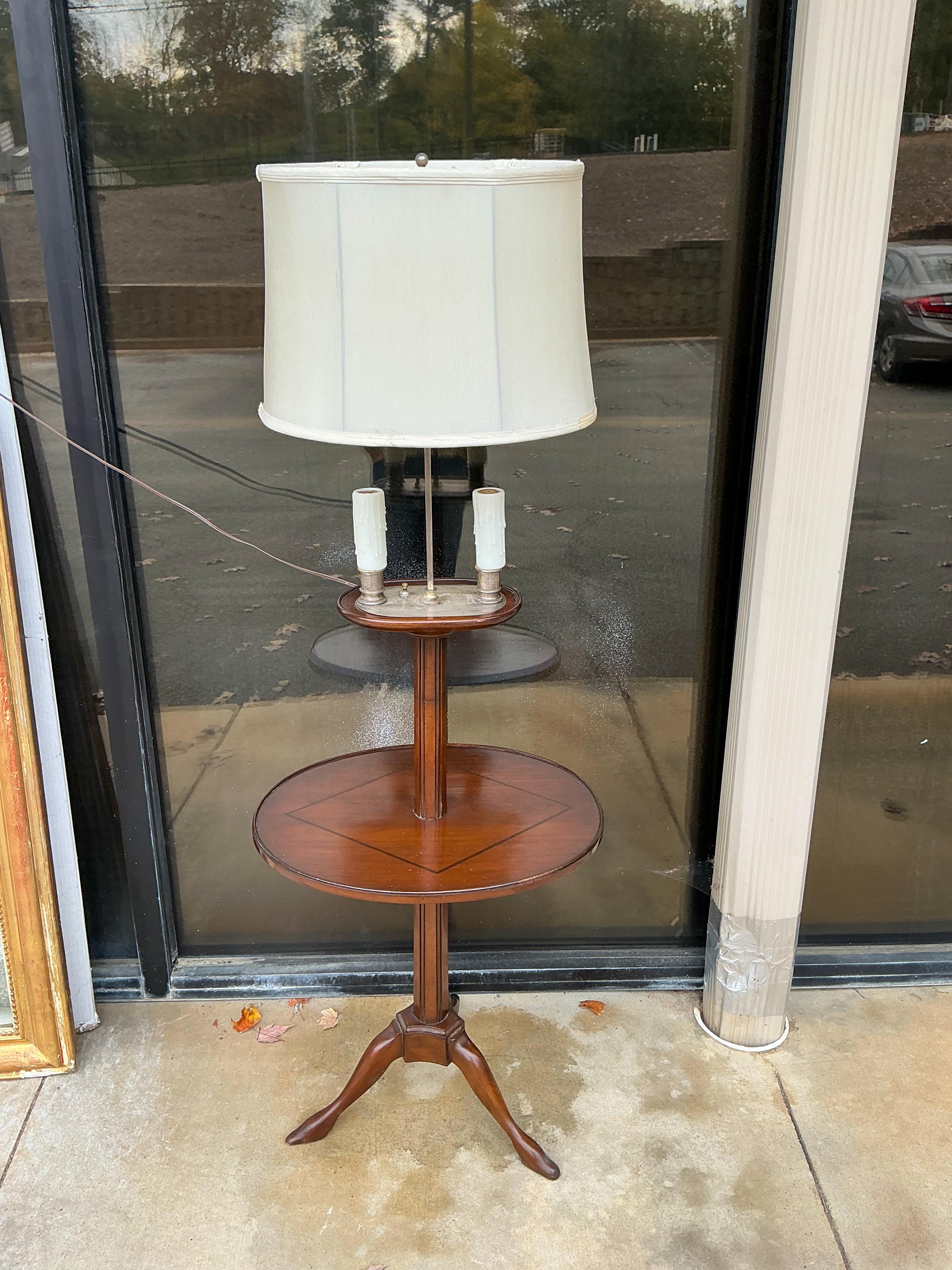 20ième siècle Antique French Directoire Style Floor Lamp W/ Table And Candelabra en vente