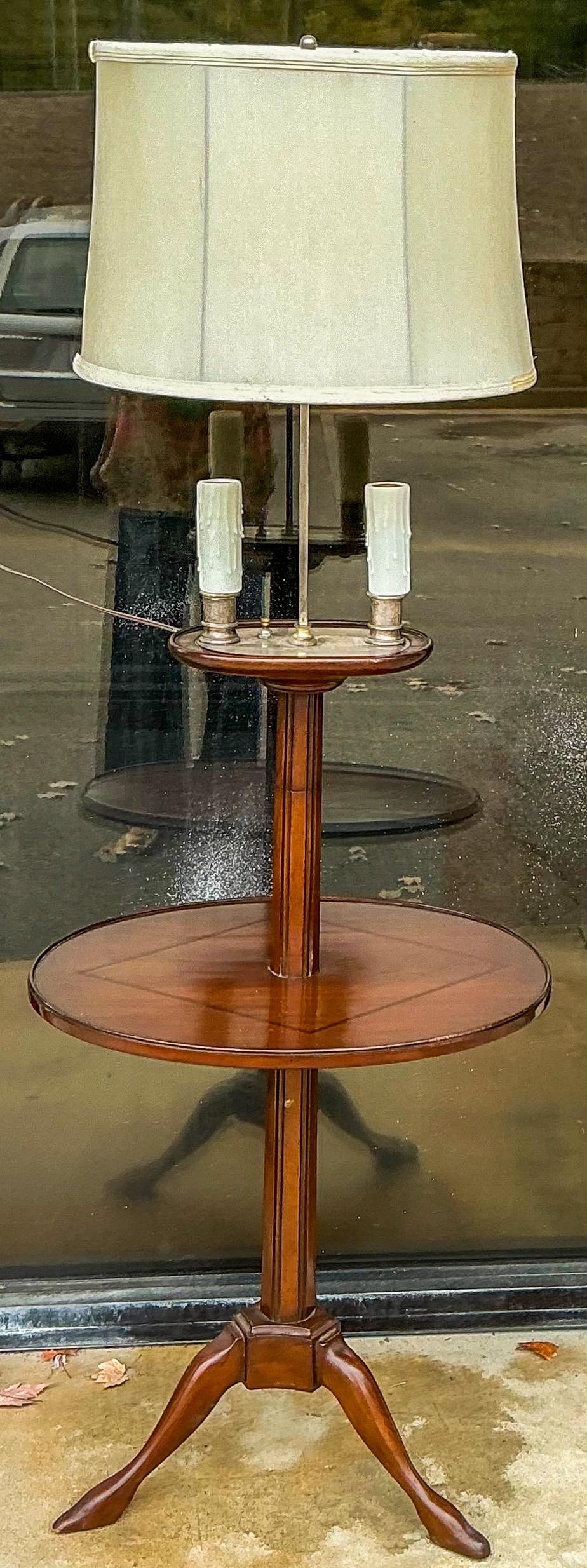 Antique French Directoire Style Floor Lamp W/ Table And Candelabra en vente 3