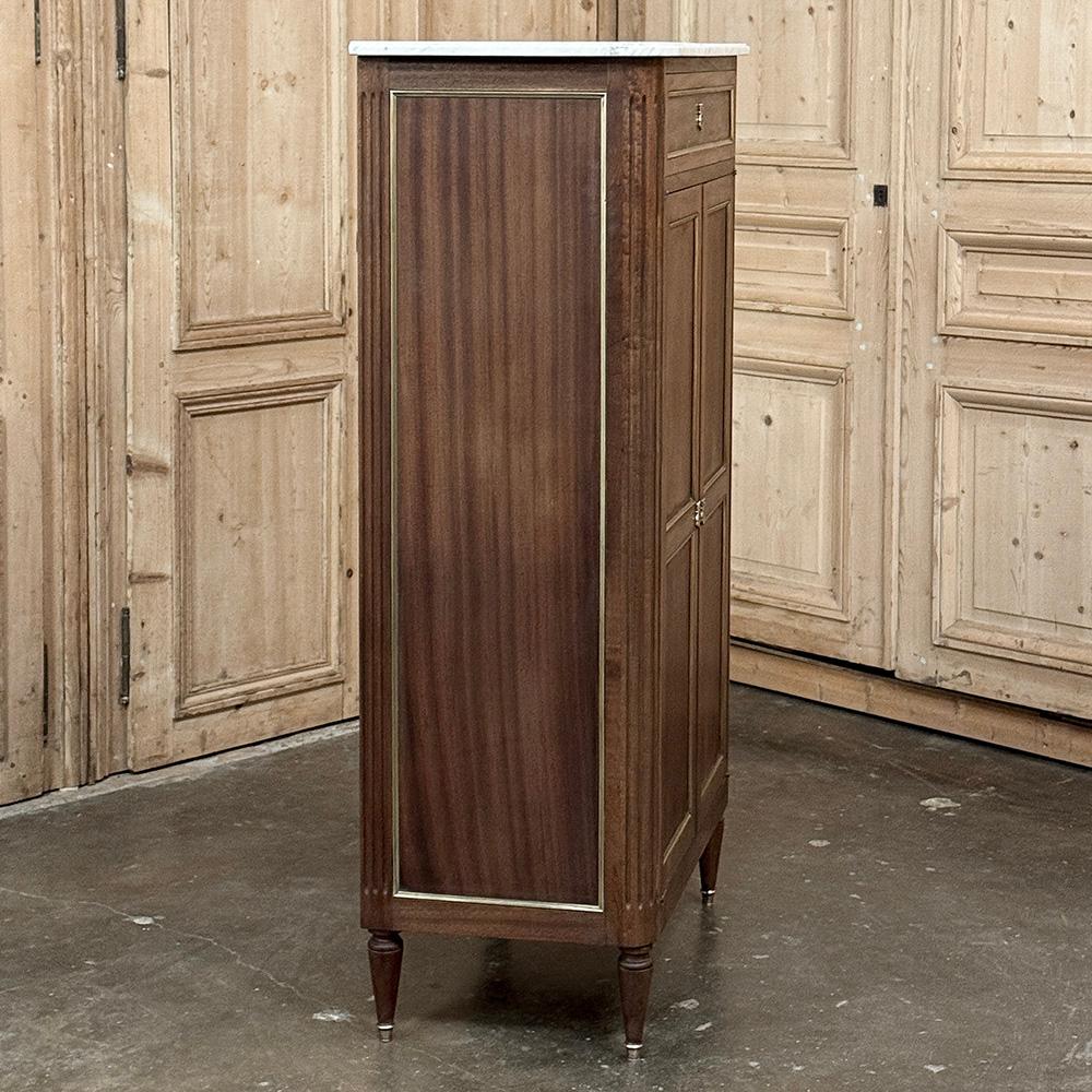 Antiguo Armario de Caoba Estilo Directoire Francés con Mármol de Carrara en venta 4