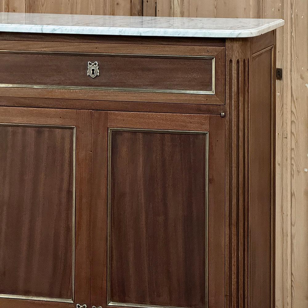 Antiguo Armario de Caoba Estilo Directoire Francés con Mármol de Carrara en venta 1