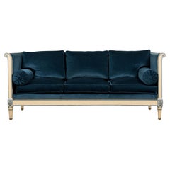 Antique French Style Directoire Sofá pintado en terciopelo azul
