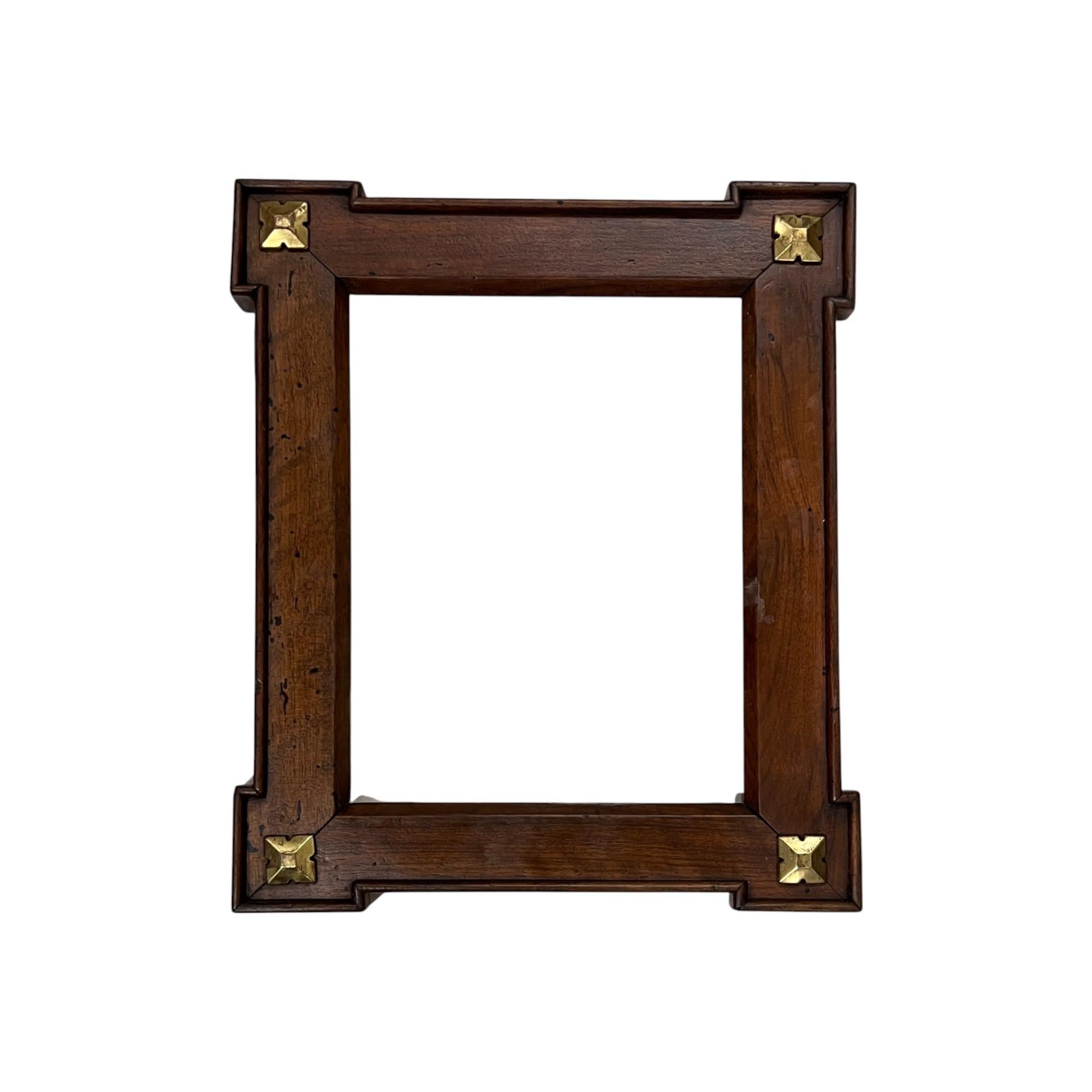 Antique French directoire Nussbaum Rahmen mit Messing - Drei Rahmen im Zustand „Relativ gut“ im Angebot in New Orleans, LA