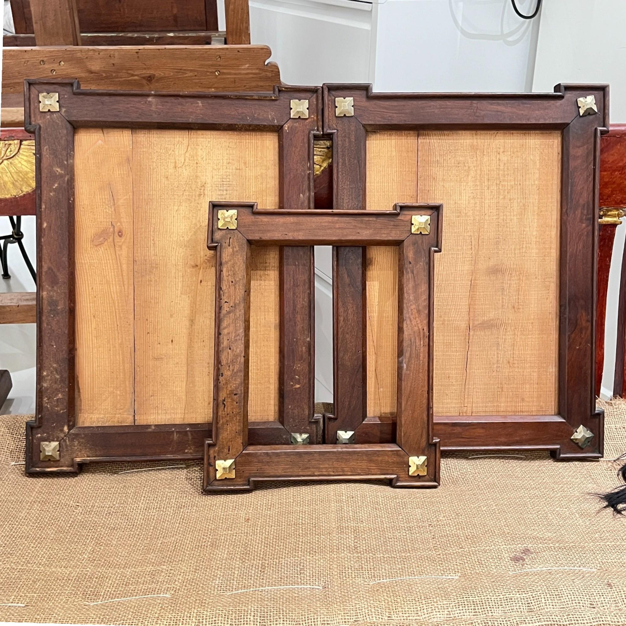Antique French directoire Nussbaum Rahmen mit Messing - Drei Rahmen im Angebot 3