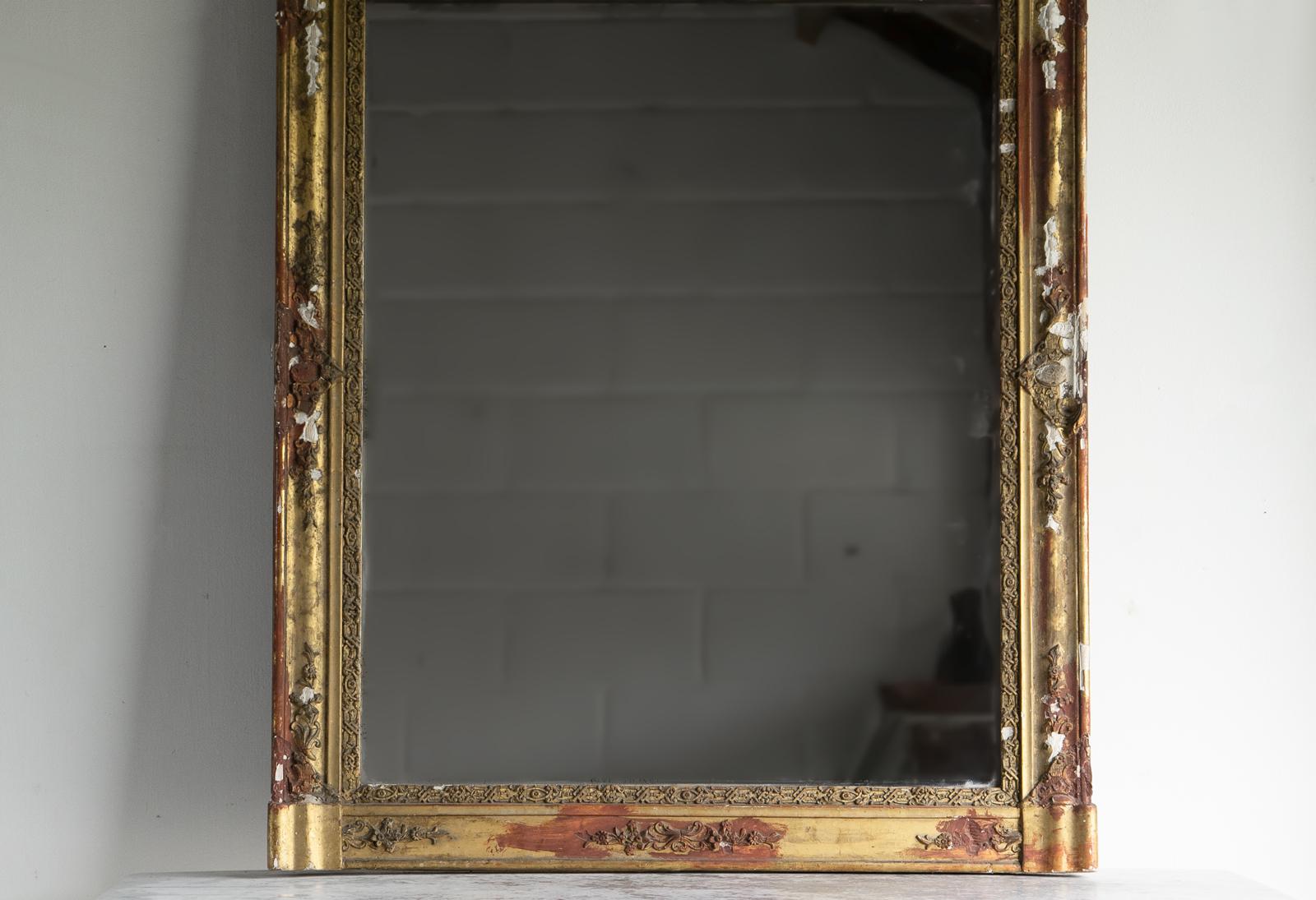 Antique French Distressed Gesso Framed Overmantel Mirror, 19. im Angebot 1