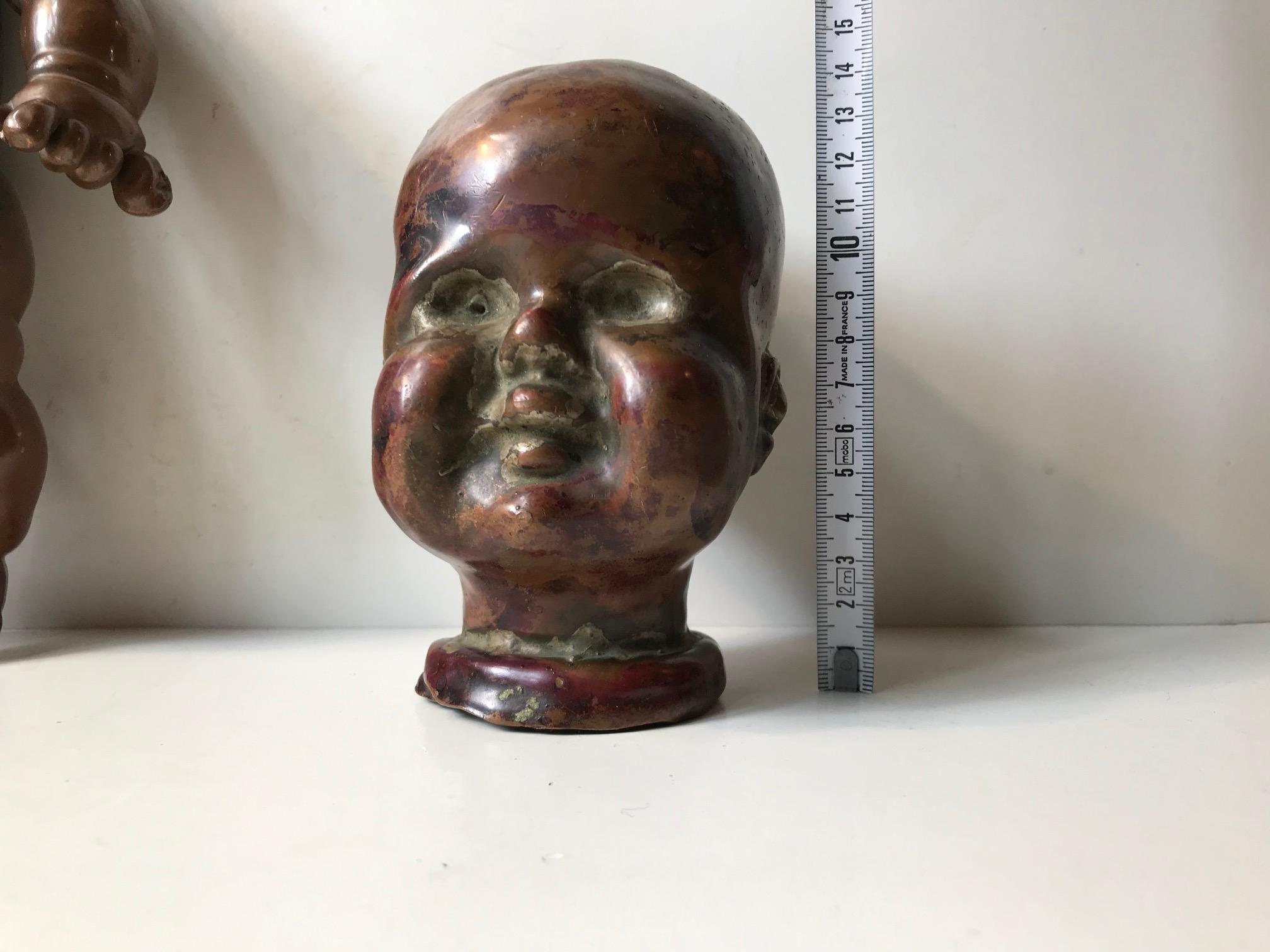Antike französische Puppenform aus Kupfer:: 1910er Jahre im Zustand „Gut“ im Angebot in Esbjerg, DK
