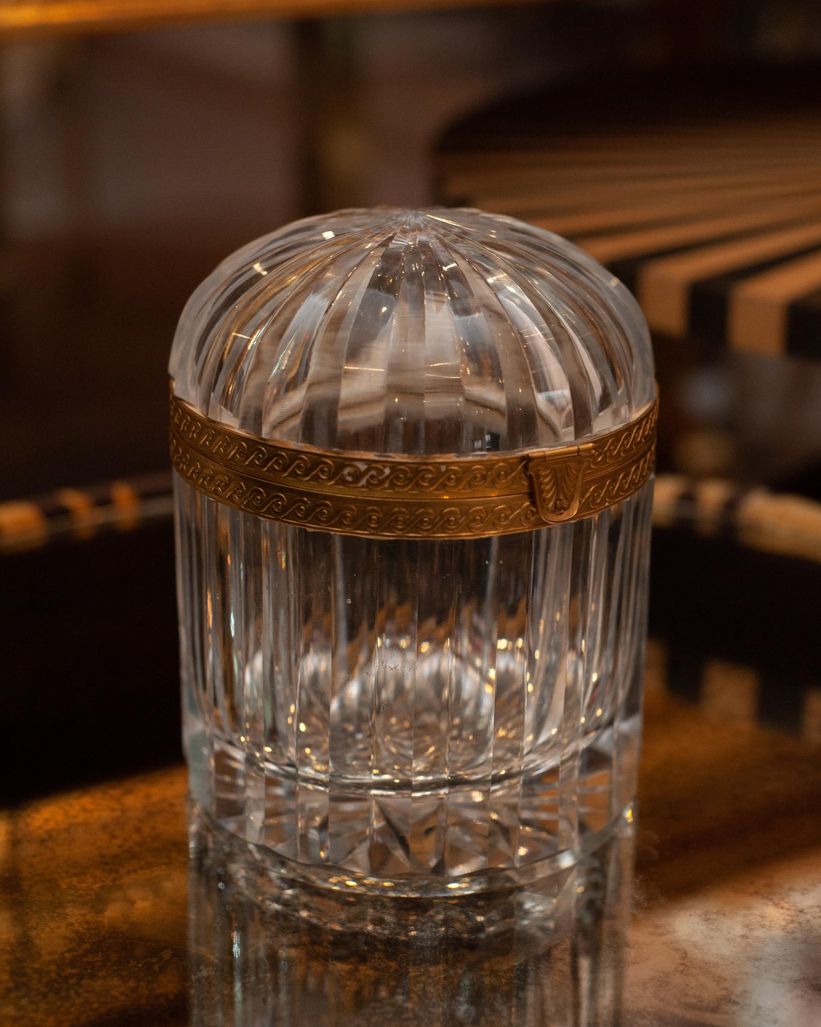 Antique French Domed Crystal Bonze with Bronze Mount In Good Condition For Sale In Toronto, ON