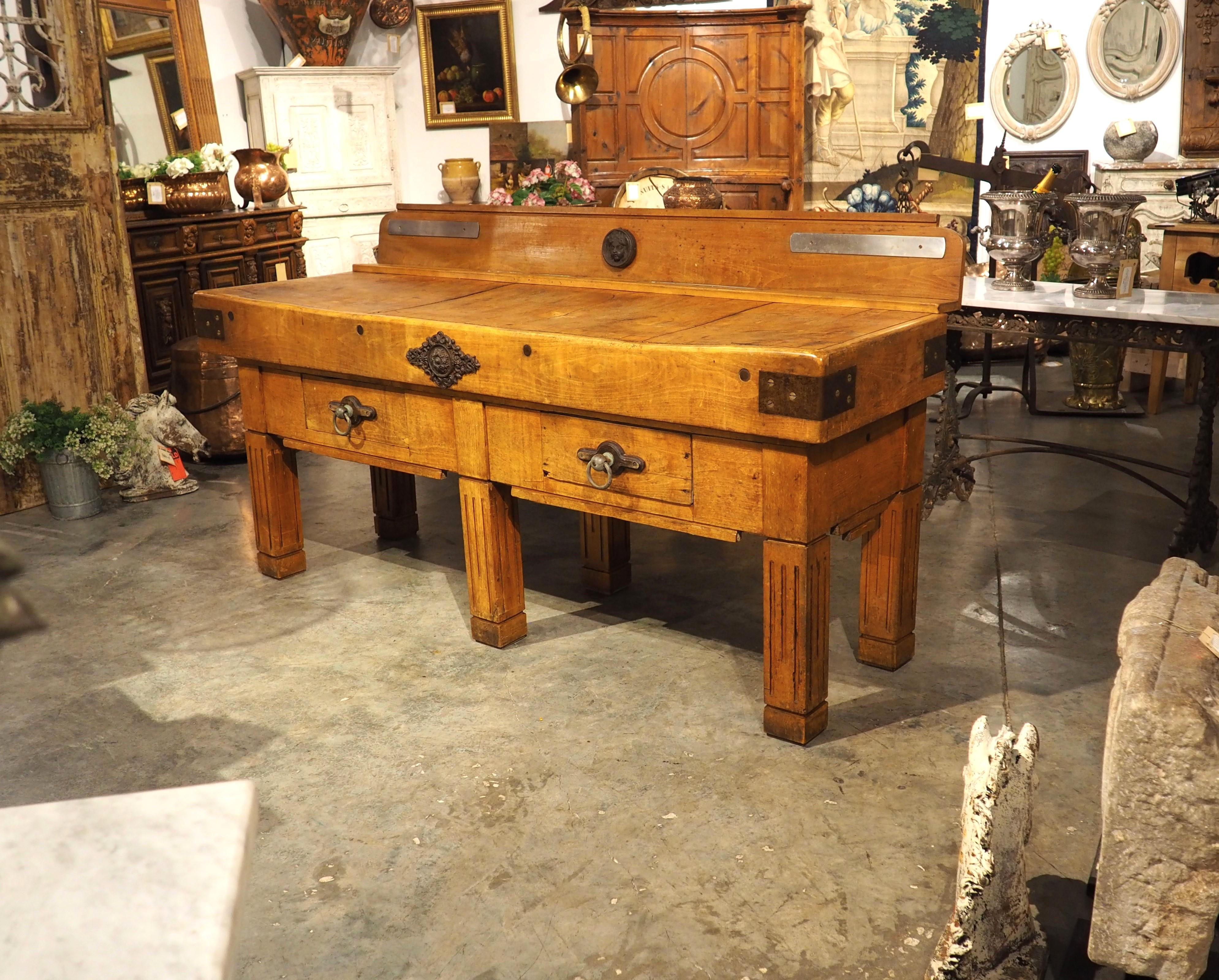 Antique French Mesa Doble de Bloque de Carnicero con Monturas de Hierro, Circa 1920s en venta 3