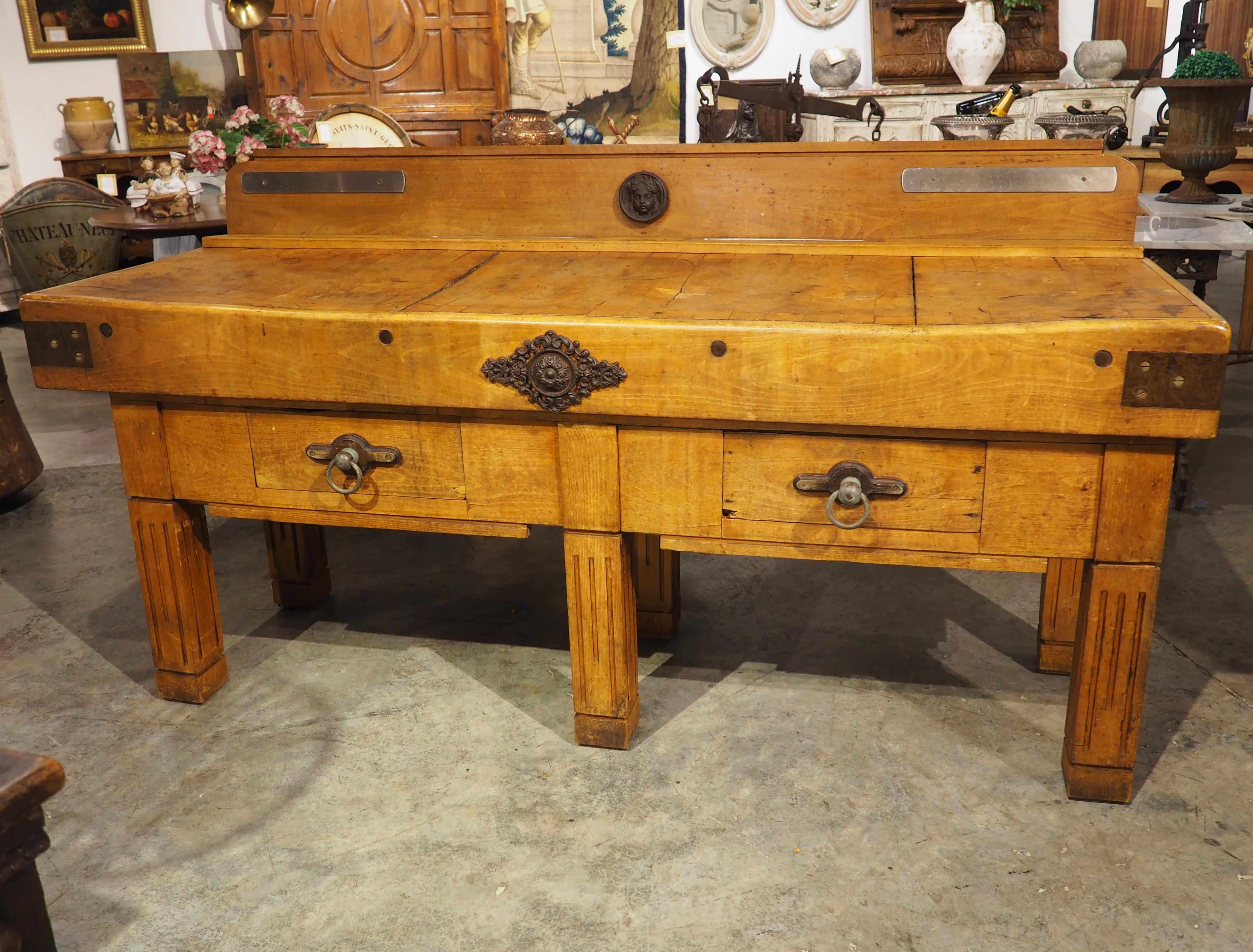 Antique French Mesa Doble de Bloque de Carnicero con Monturas de Hierro, Circa 1920s en venta 4