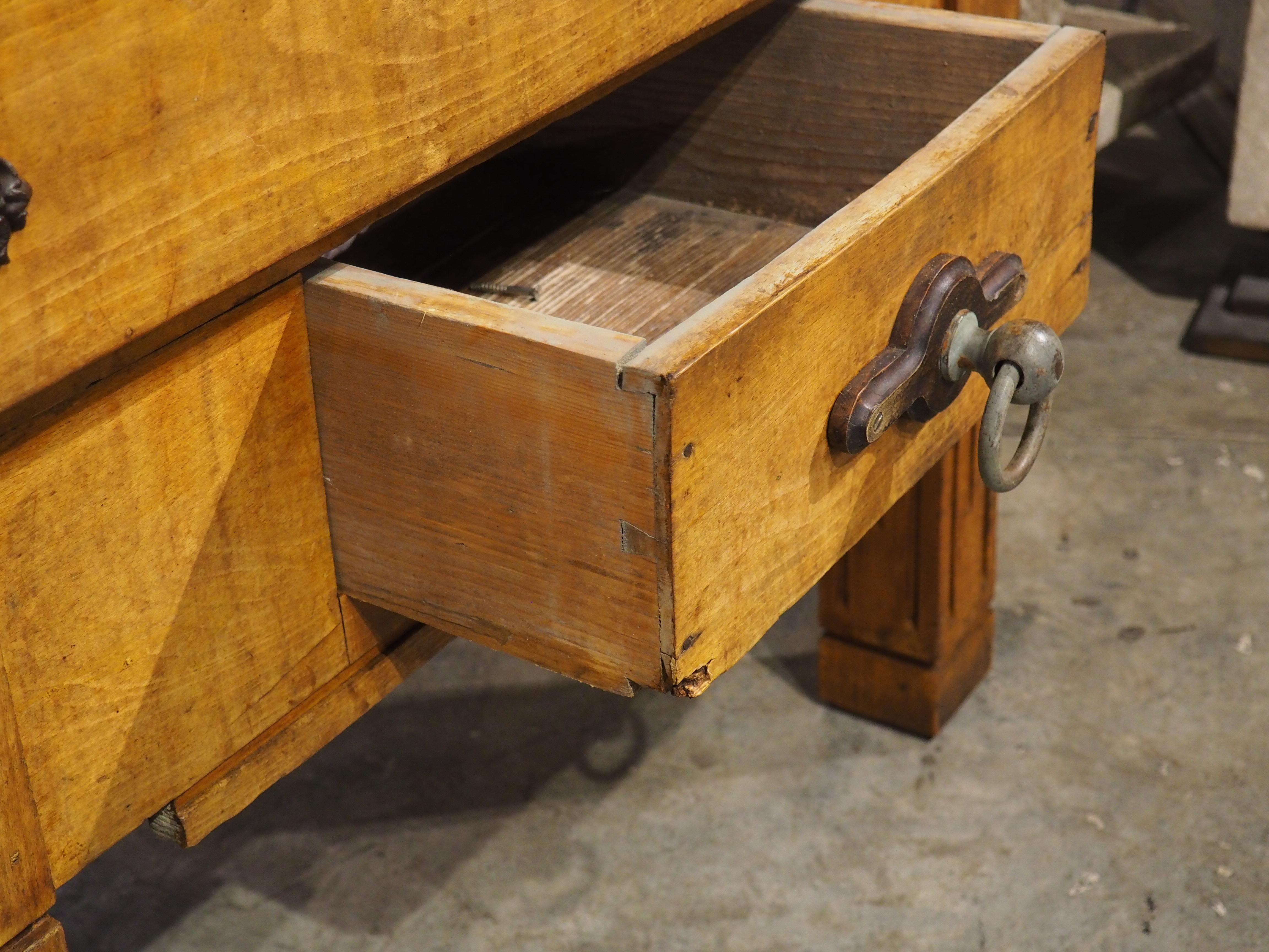 Antique French Mesa Doble de Bloque de Carnicero con Monturas de Hierro, Circa 1920s en venta 10