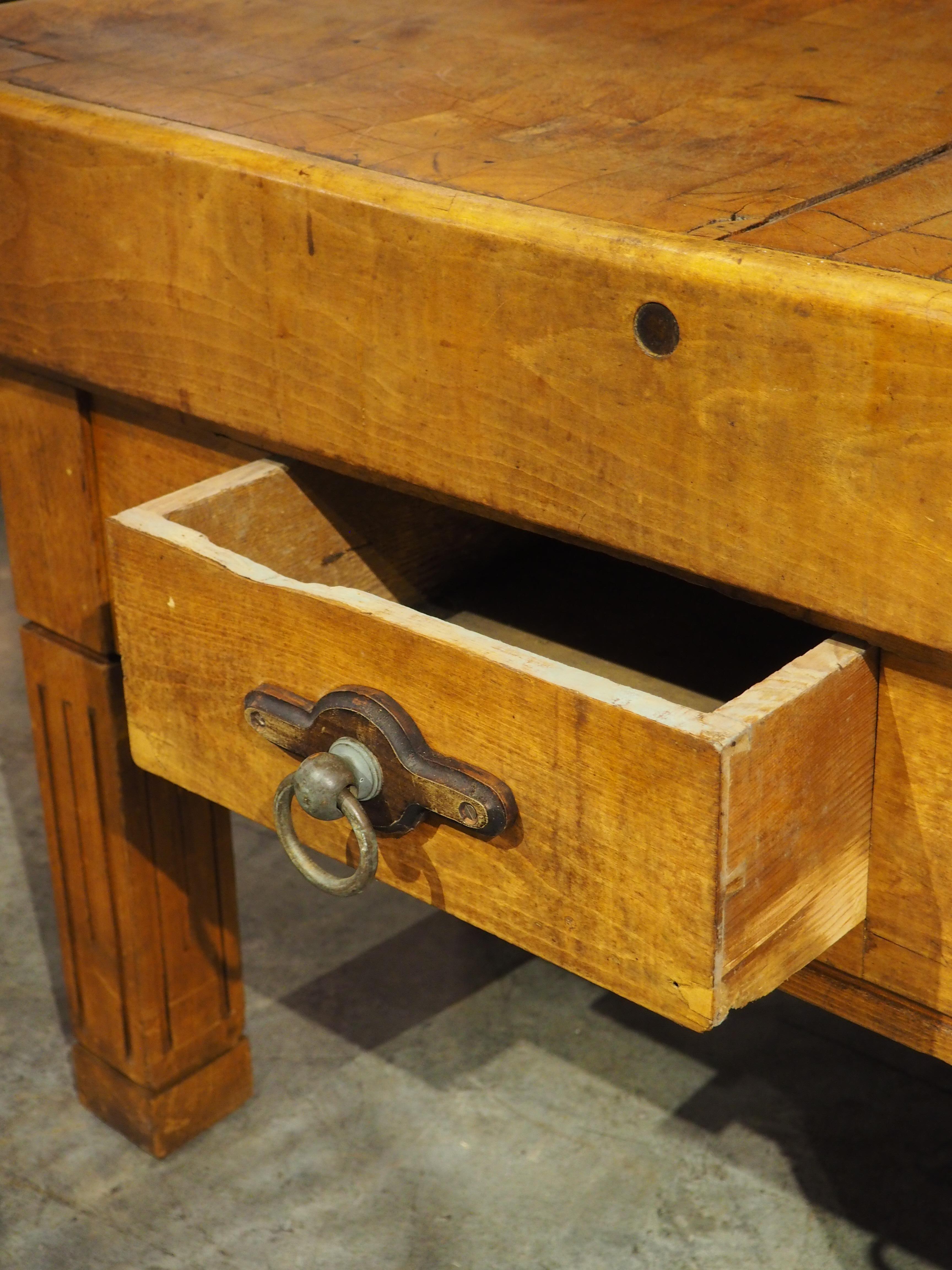 Antique French Mesa Doble de Bloque de Carnicero con Monturas de Hierro, Circa 1920s en venta 11