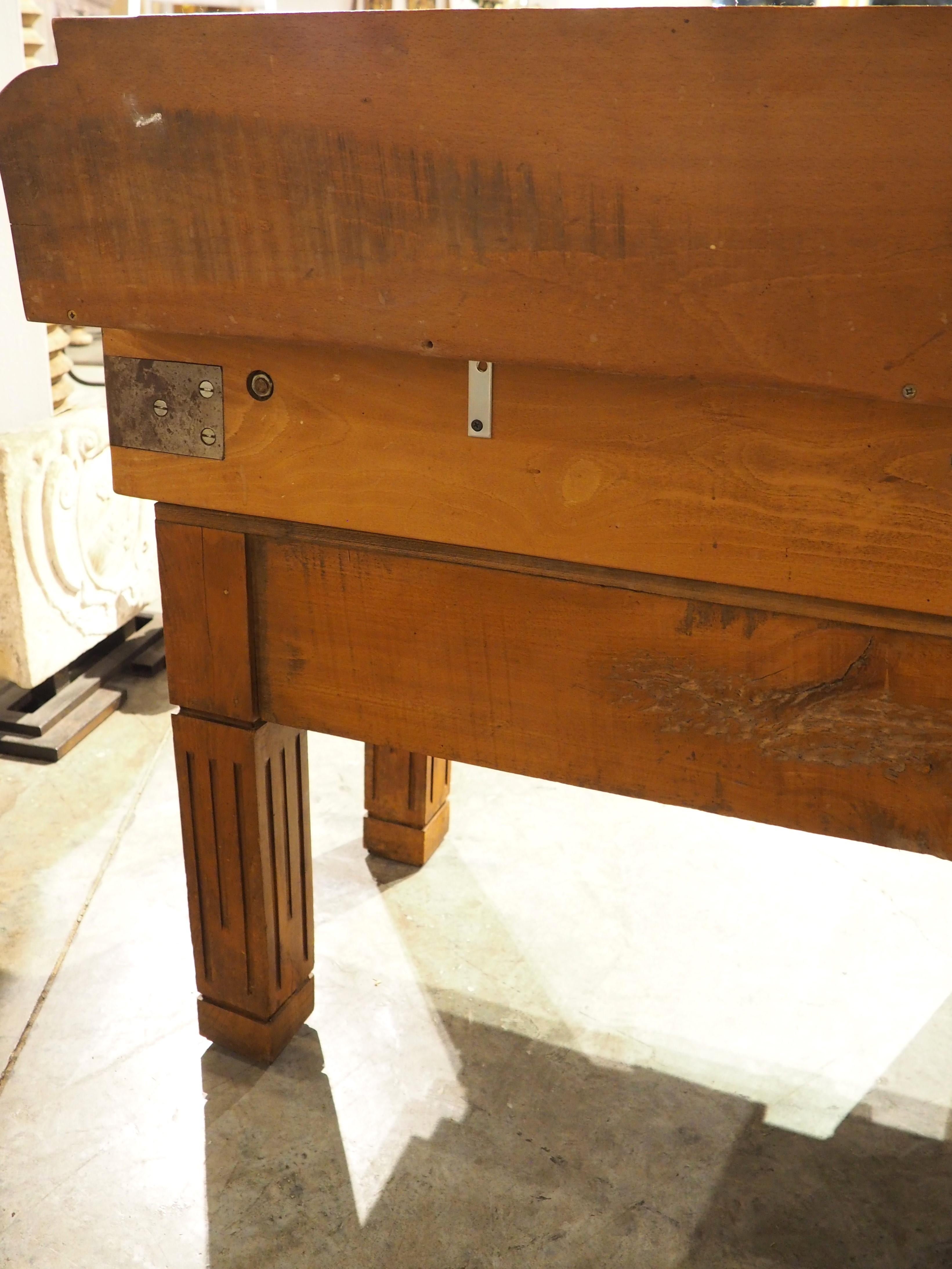 Antique French Mesa Doble de Bloque de Carnicero con Monturas de Hierro, Circa 1920s en venta 13