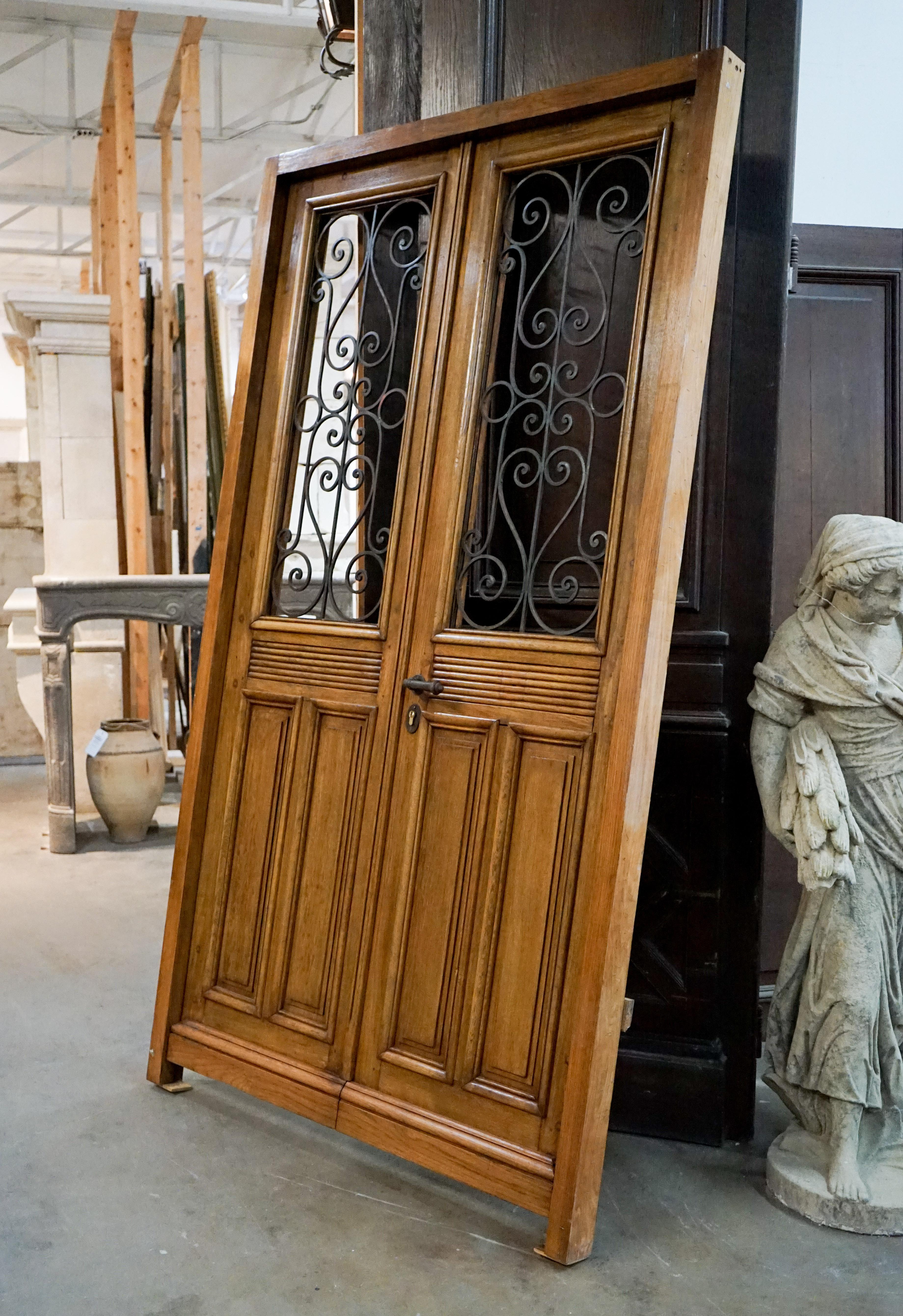 Antique French Double Doors In Good Condition In Dallas, TX