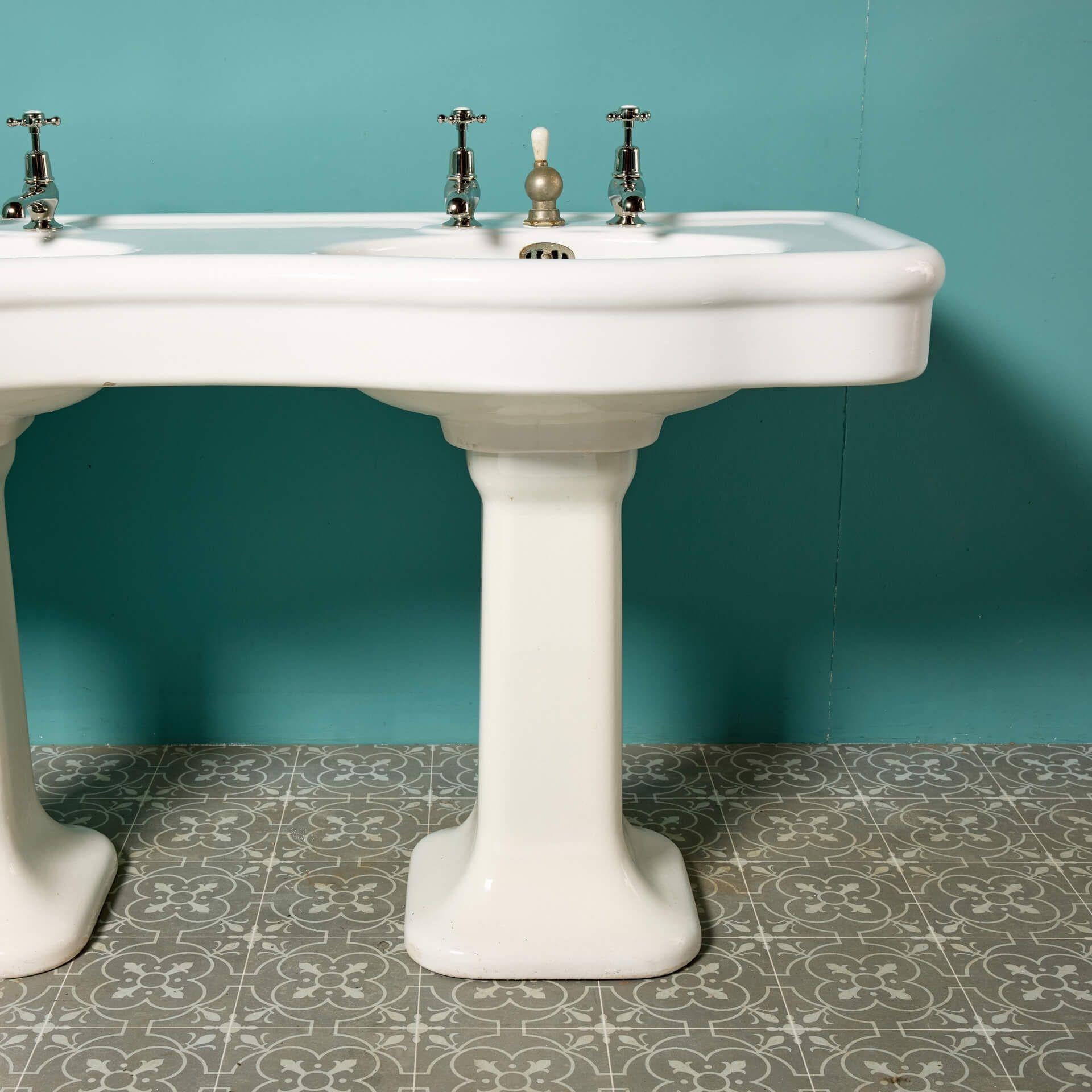Antique French Double Pedestal Bathroom Sink In Fair Condition In Wormelow, Herefordshire