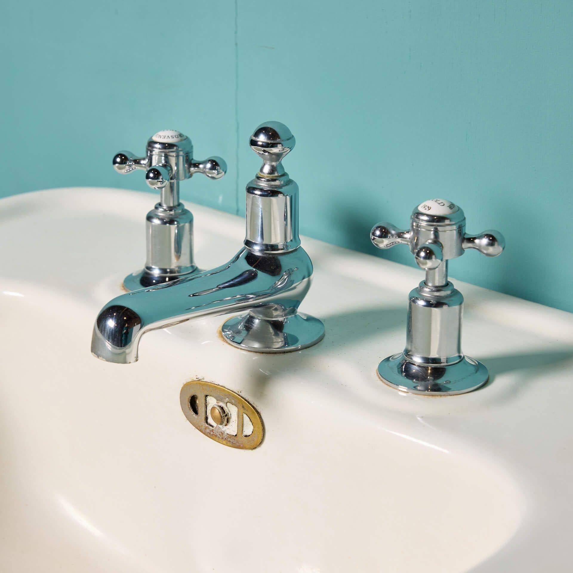 Ceramic Antique French Double Sink with Porcelain Legs For Sale