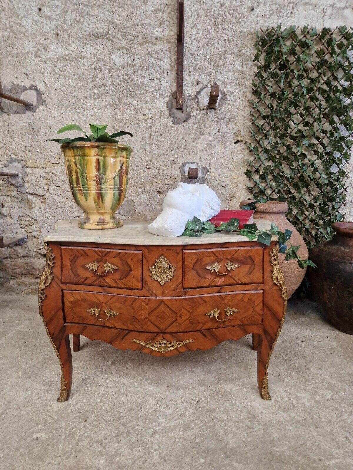 Antique French Dresser Bombe Louis XV Commode For Sale 1