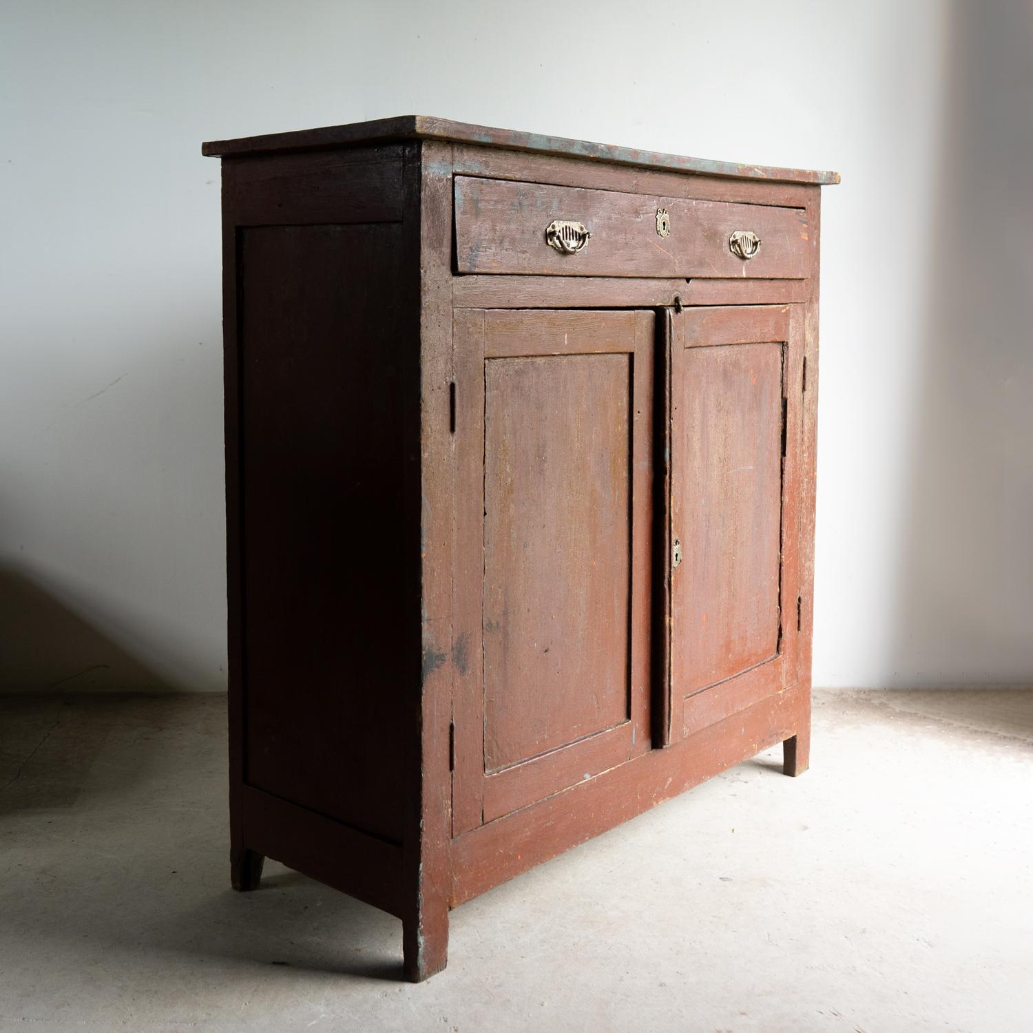 Antique French, mobile buffet in noce dipinto di rosso mattone scuro, XIX secolo in vendita 3