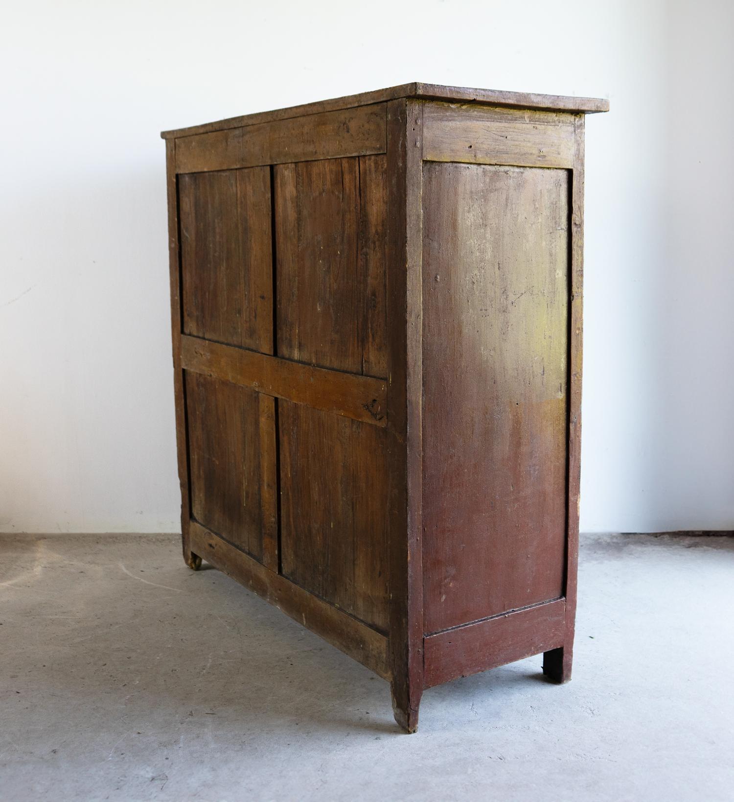 Antique French, mobile buffet in noce dipinto di rosso mattone scuro, XIX secolo in vendita 5