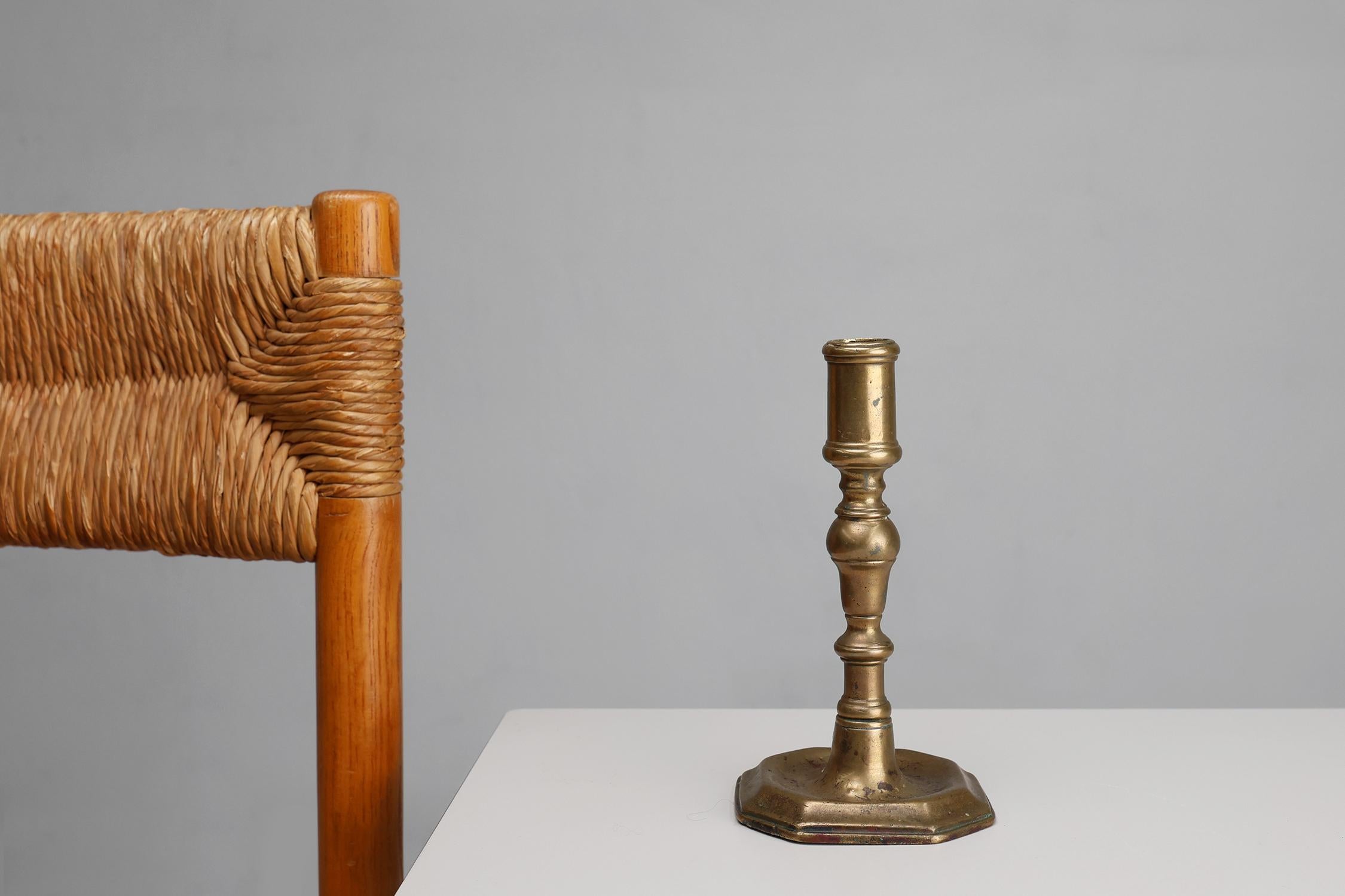Antiguo candelabro francés de cobre de la alta época de principios del siglo XVII en venta 1