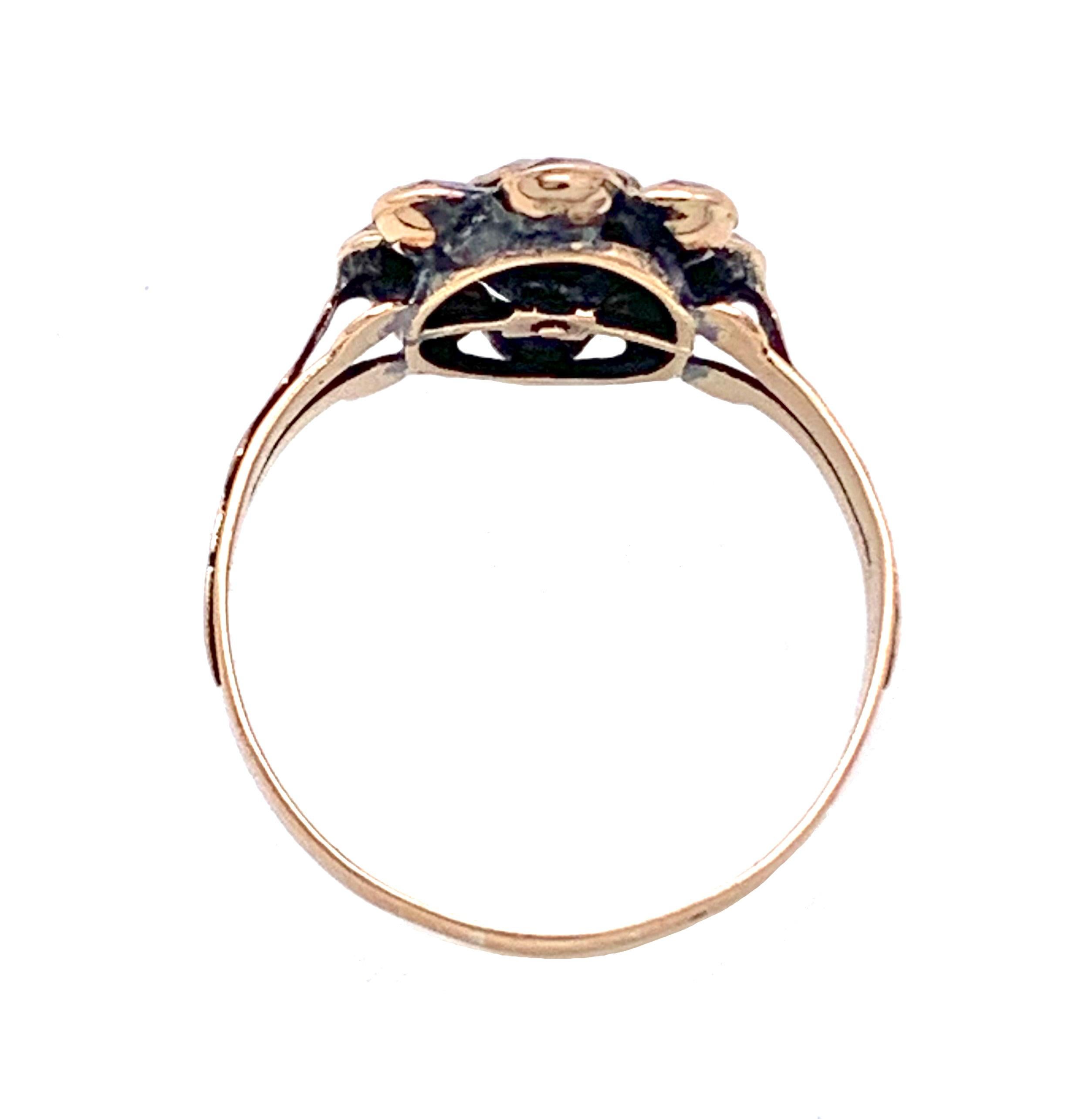 Mixed Cut Antique French Early Nineteenth Century 18 Karat Gold Ring Garnets of Perpignan For Sale