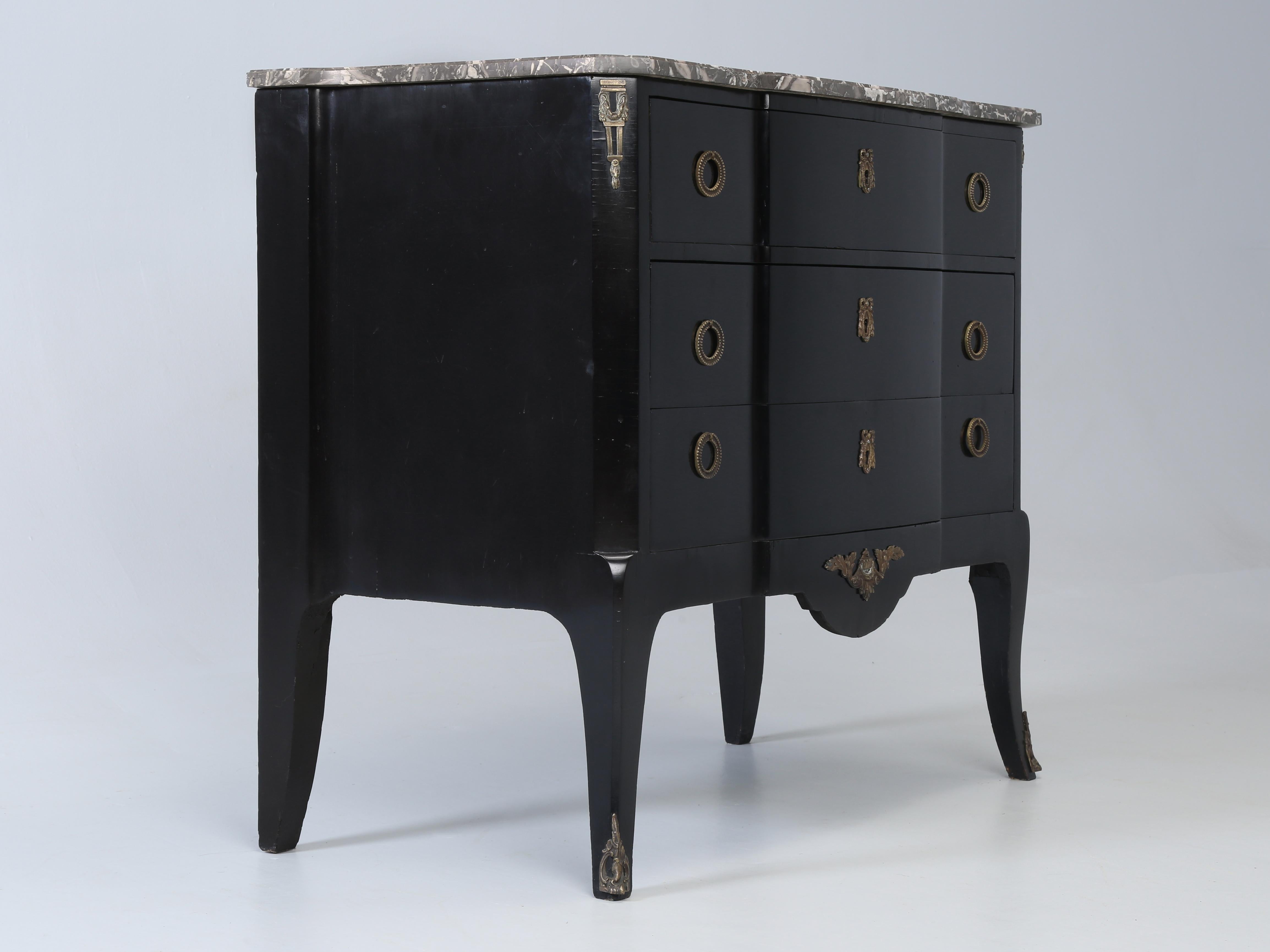 Antique French Ebonized Louis XV Style Commode Completely Restored c1800's In Good Condition For Sale In Chicago, IL
