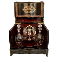 Antique French Ebonized Wood & Mother-of-Pearl Cave à Liqueur, cristallo originale.