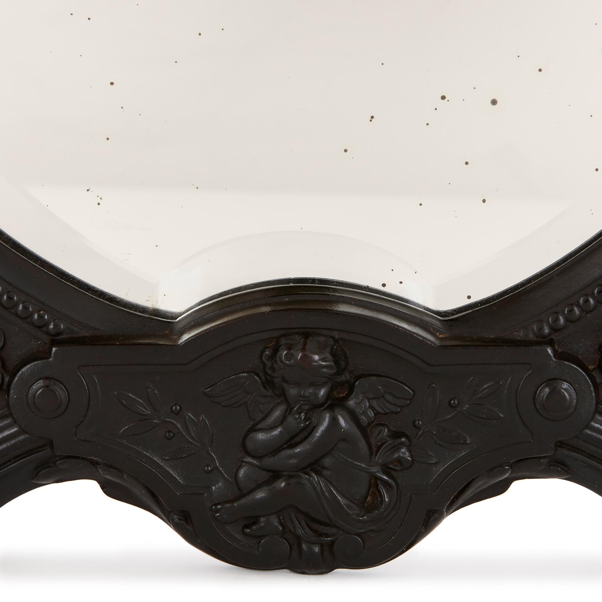 Sculpté Antique miroir de table de coiffeuse français en ébène en vente