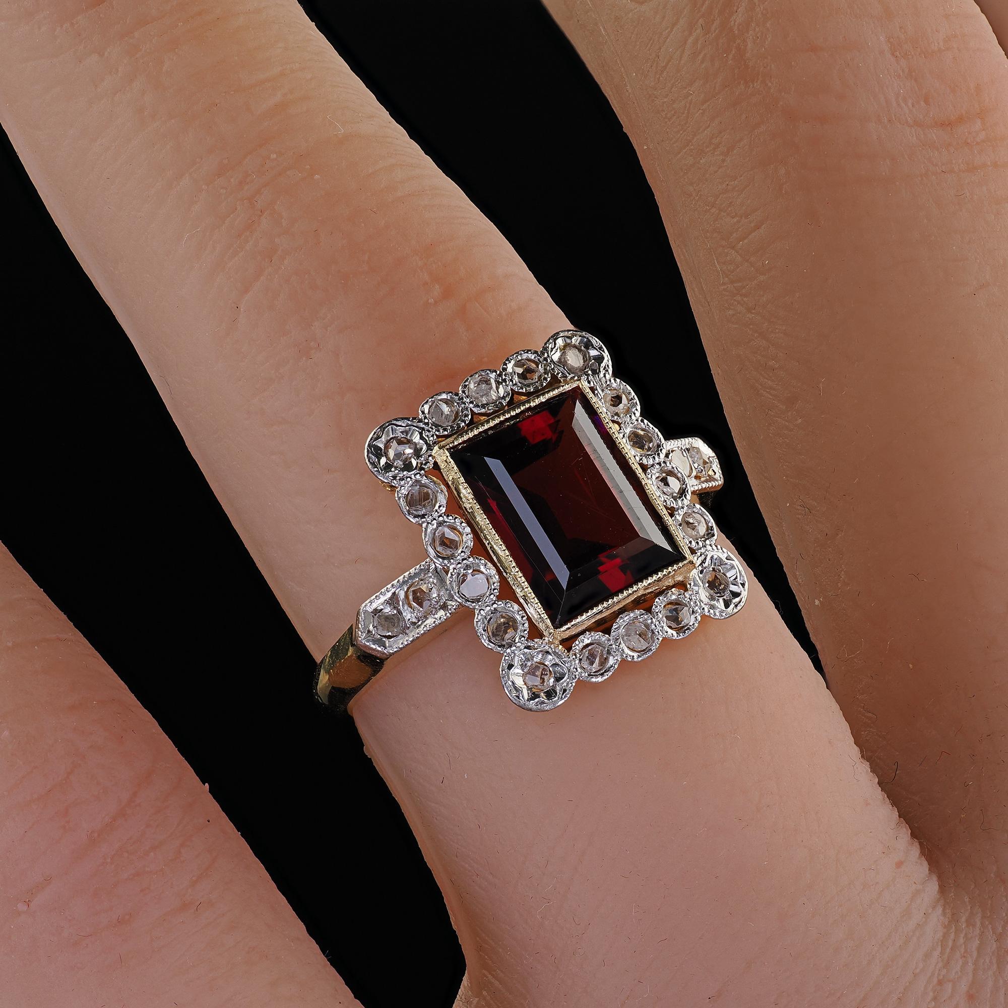 Antique French Edwardian 18K Yellow Gold Rose Cut Diamond Garnet Engagement Ring For Sale 6
