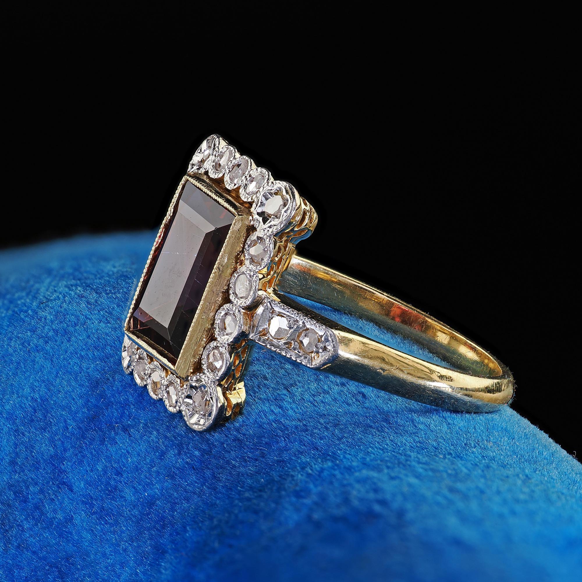 Women's Antique French Edwardian 18K Yellow Gold Rose Cut Diamond Garnet Engagement Ring For Sale