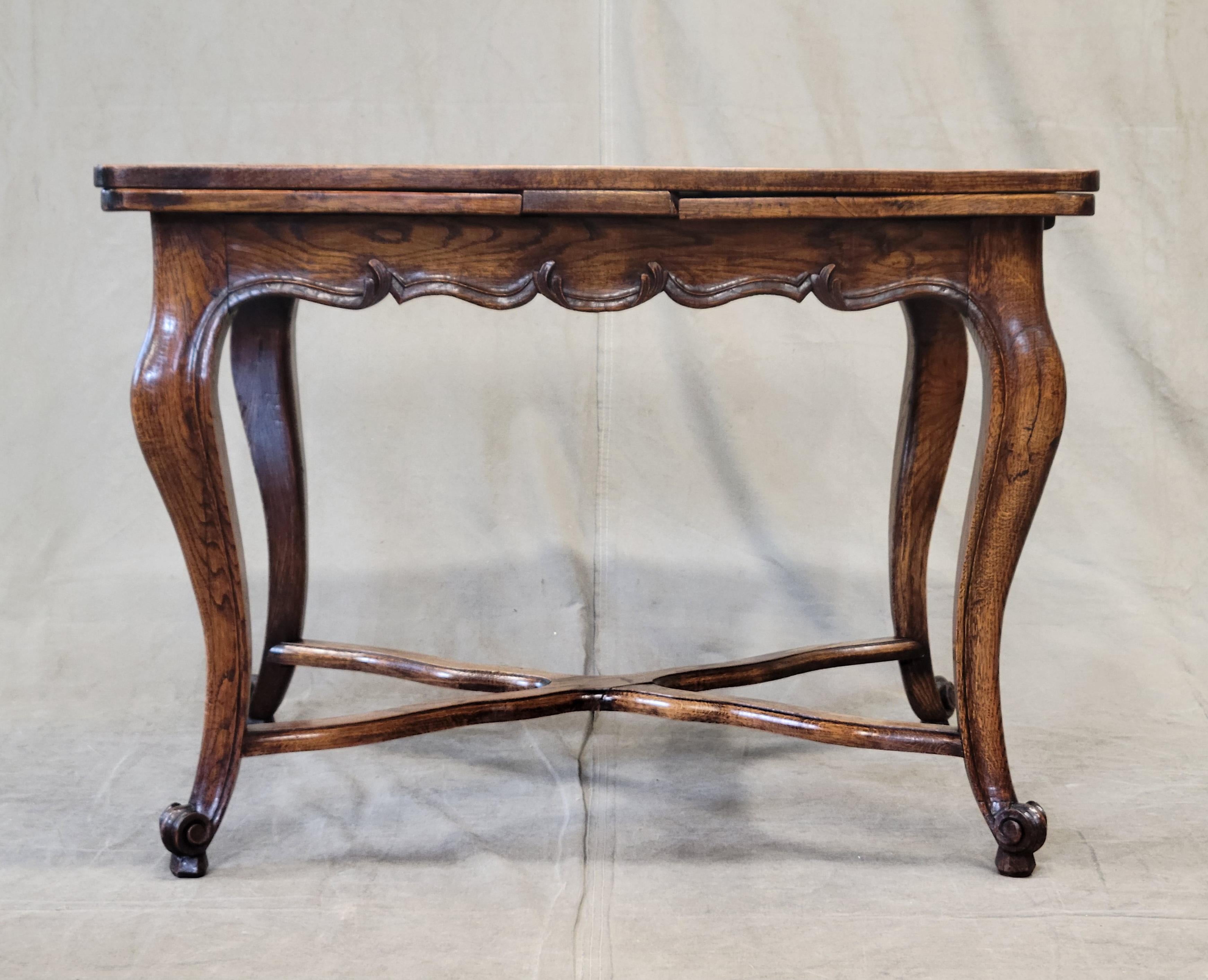Antique French Elm and Burl Elm Draw Leaf Table (39